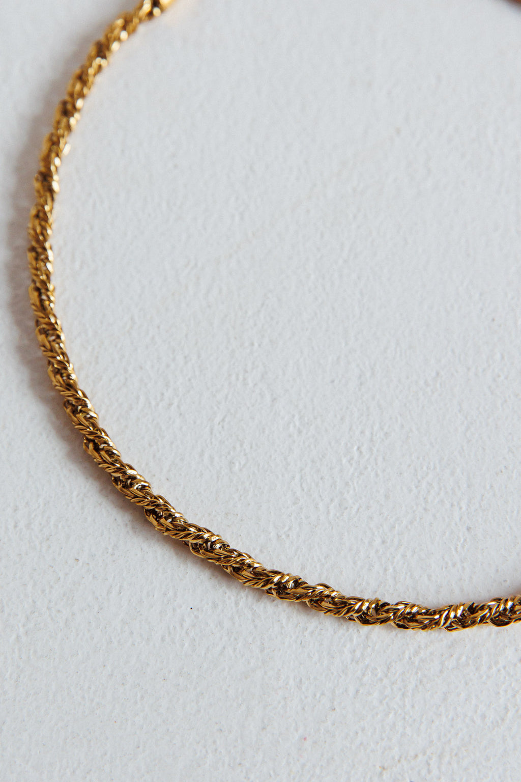 Prana Twist Chain Necklace Gold by Selfie Leslie Australia