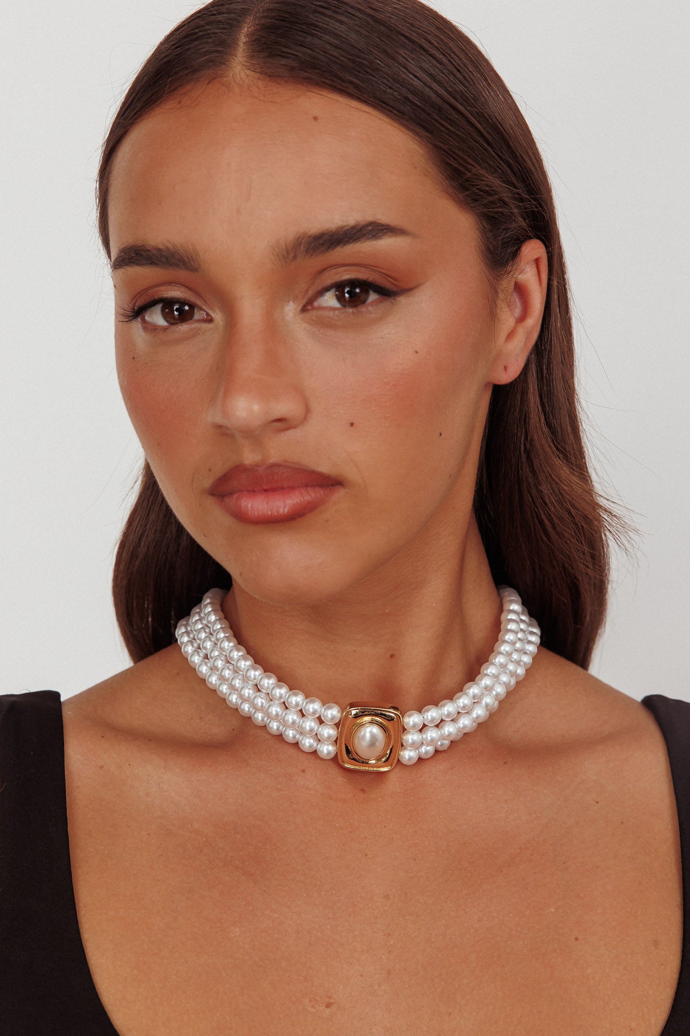 Tamra Squoval Pendant Necklace Gold Pearl by Selfie Leslie Australia