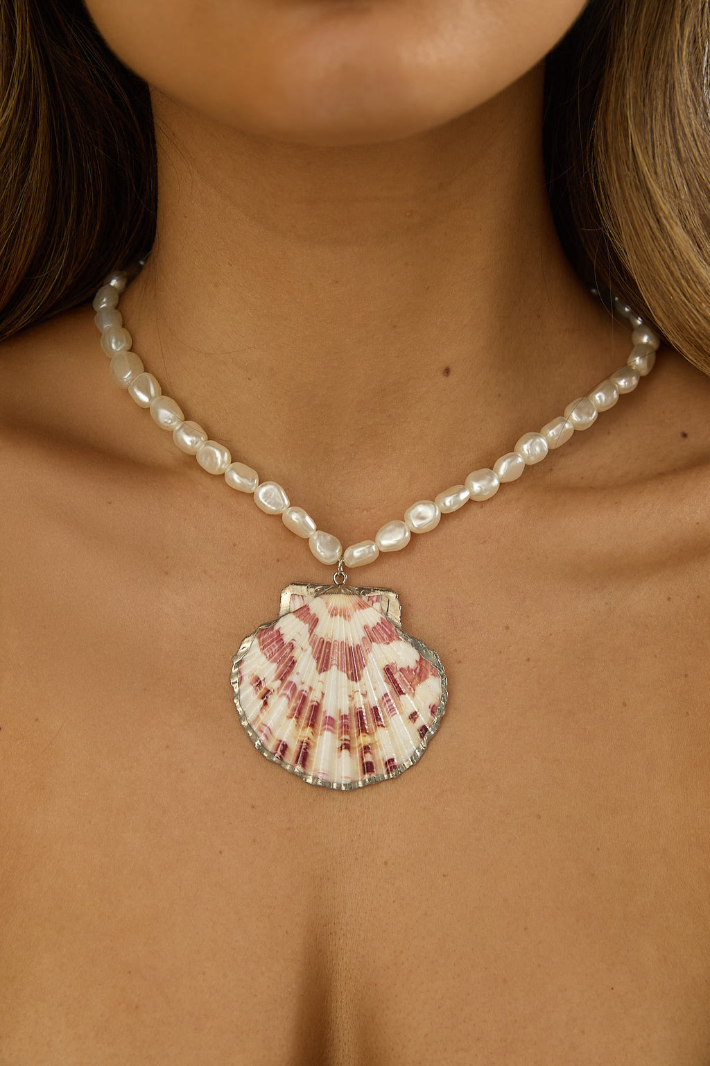 Merita Shell Pendant Pearl Necklace Pink Shell by Selfie Leslie Australia