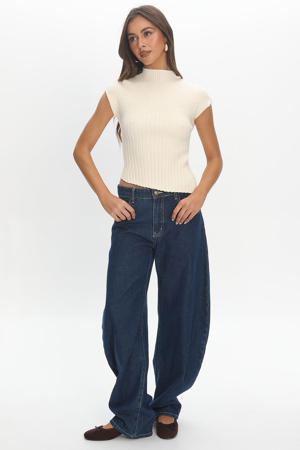 Young Hearts Asymmetric Hem Ribbed Knit Top Ivory