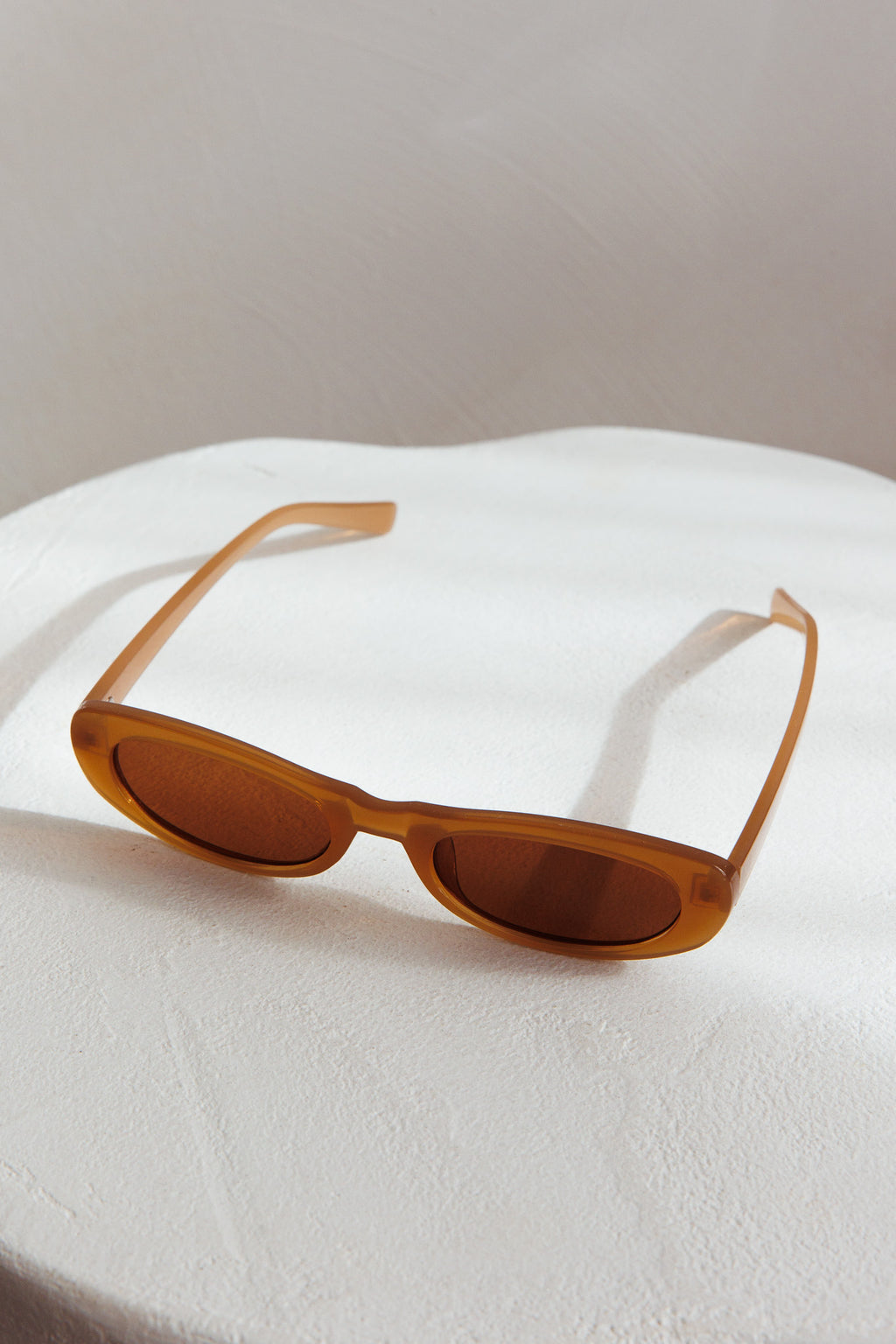 Live Loud Oval Sunglasses Brown by Selfie Leslie Australia