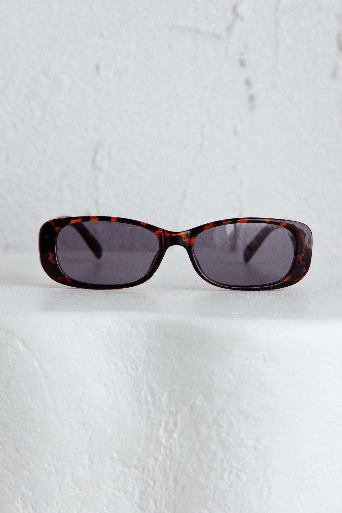 Eola Retro Sunglasses Tort by Selfie Leslie Australia