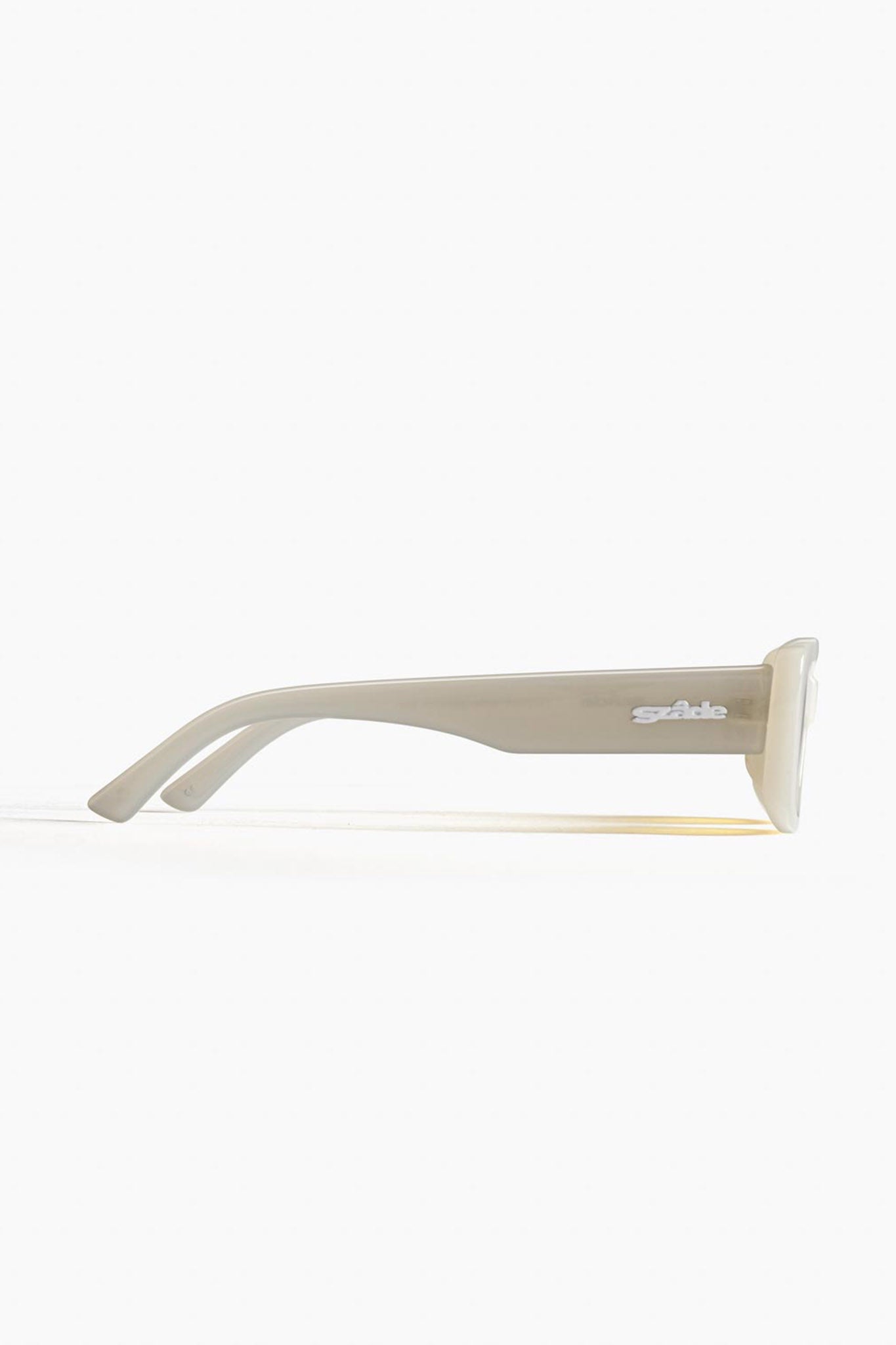 SZADE Sunglasses Dollin ; Ash by Selfie Leslie Australia