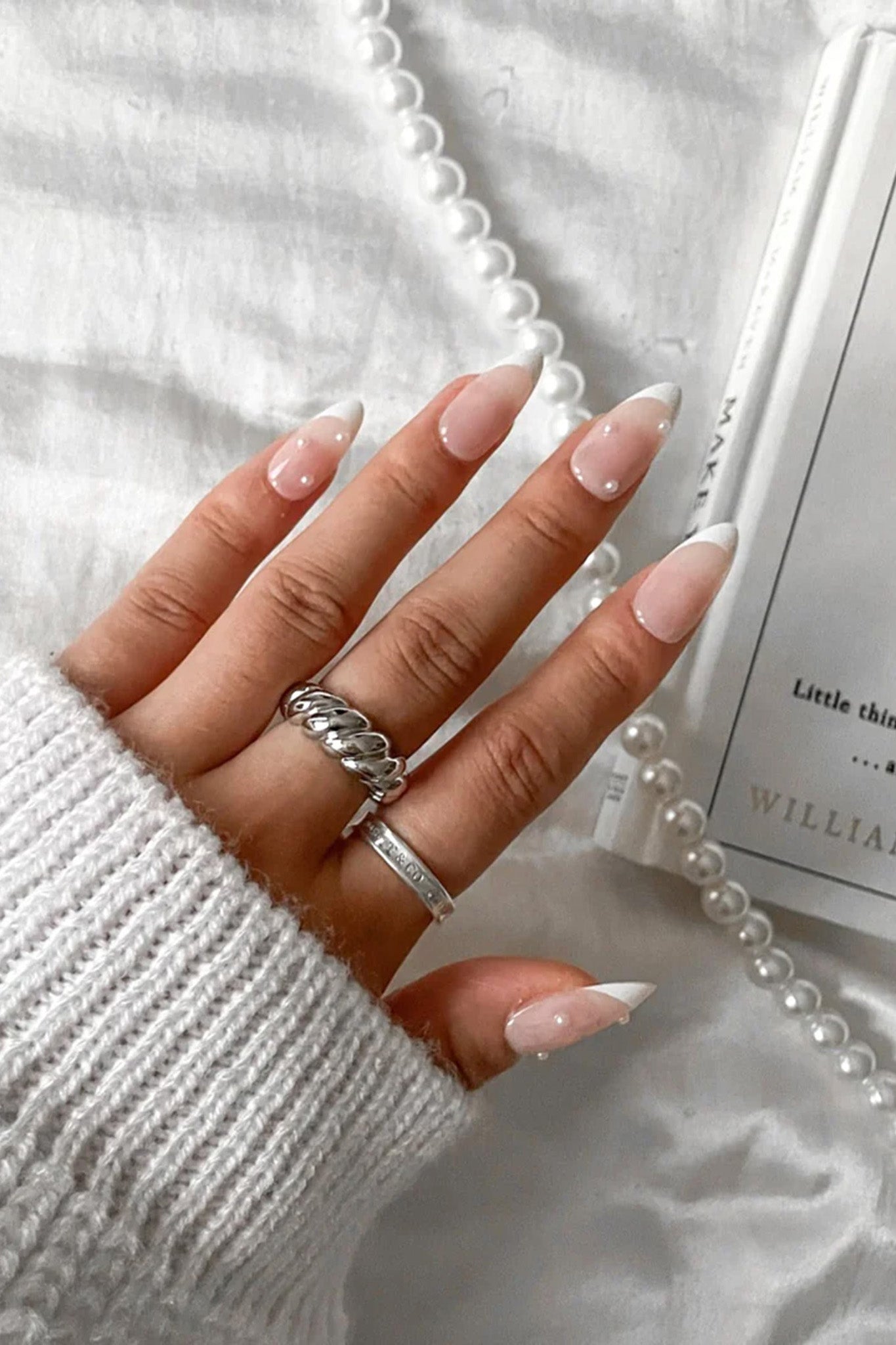 ACRYLIQUE Instacrylics Classic Snowball by Selfie Leslie Australia