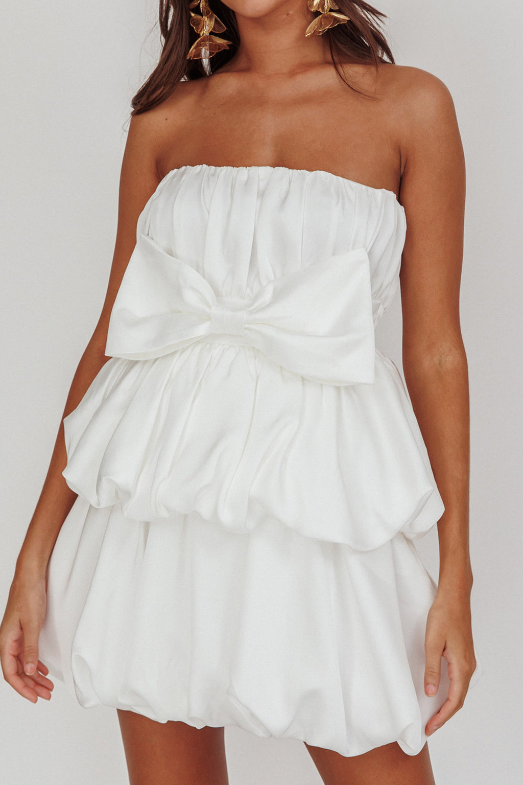 Carmelita Tiered Bubble Bow Mini Dress Off White by Selfie Leslie Australia