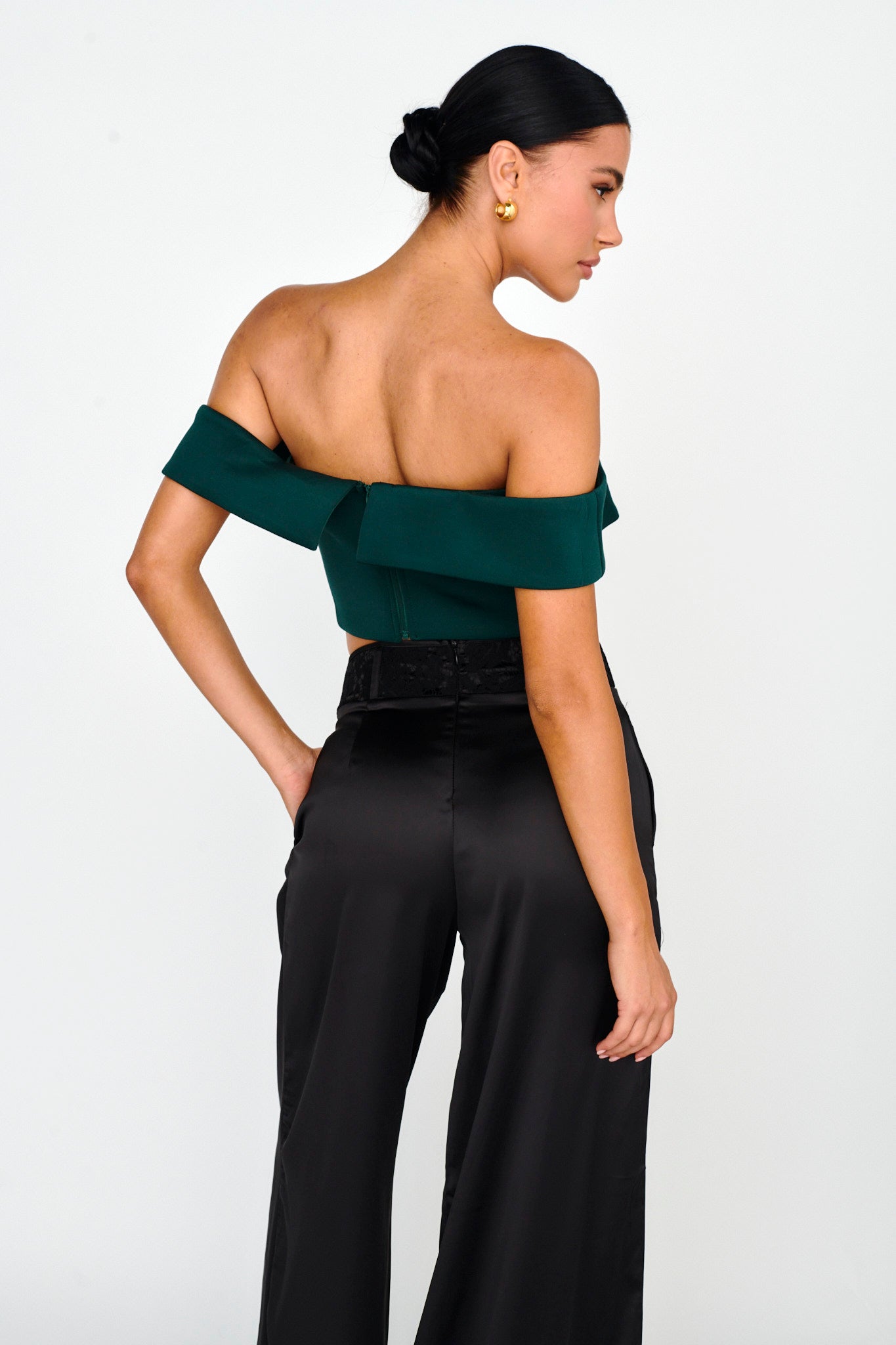 Tenicka Off-Shoulder Crop Top Hunter by Selfie Leslie Australia