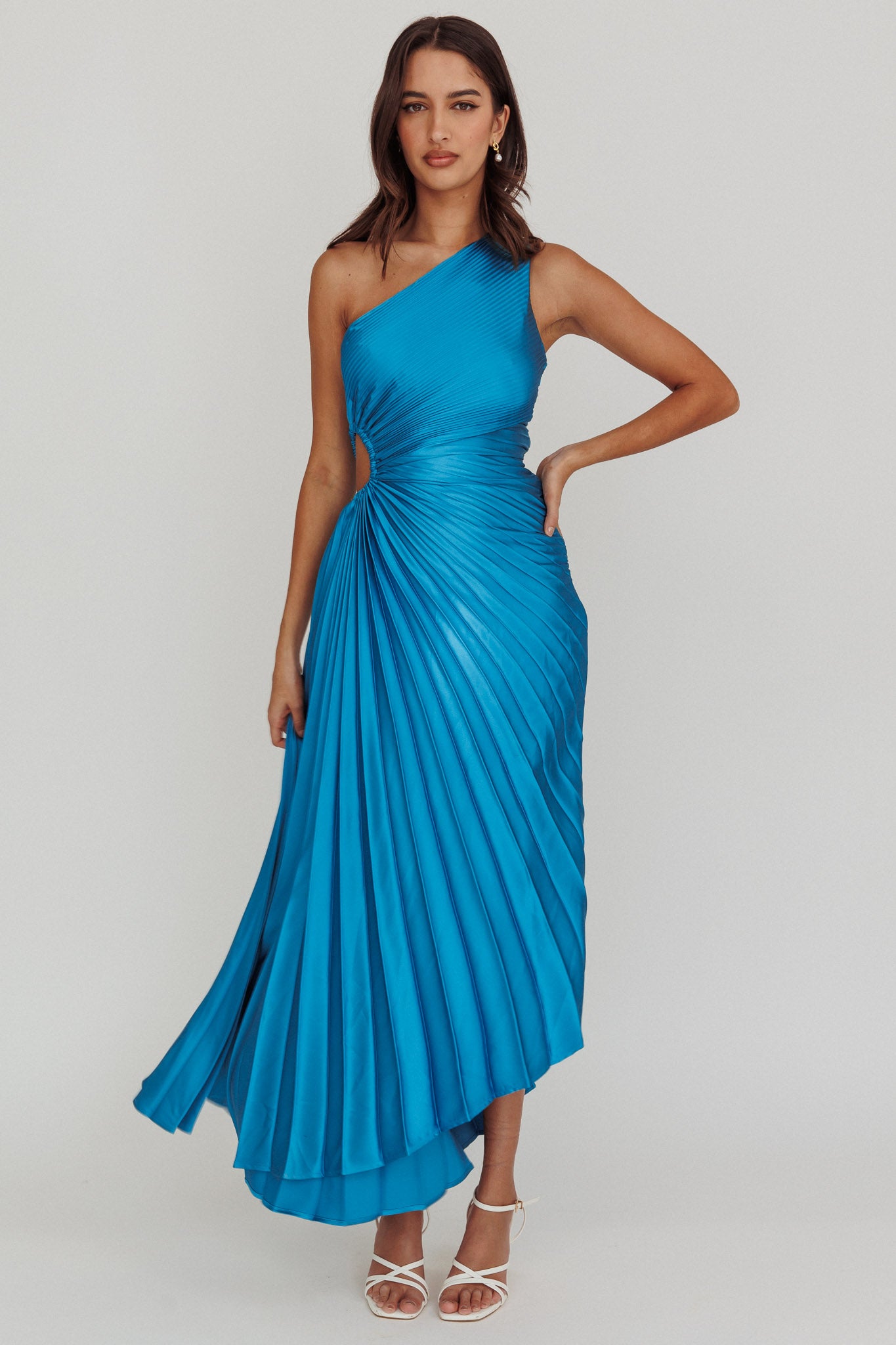 Brooklynn One-Shoulder Accordion Pleat Satin Midi Dress Teal | Selfie  Leslie Australia