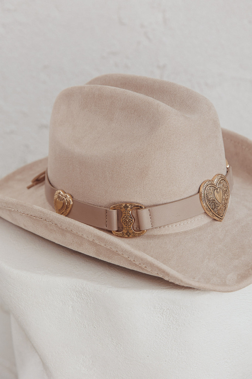 Longhorn Heart Decoration Cowboy Hat Khaki by Selfie Leslie Australia