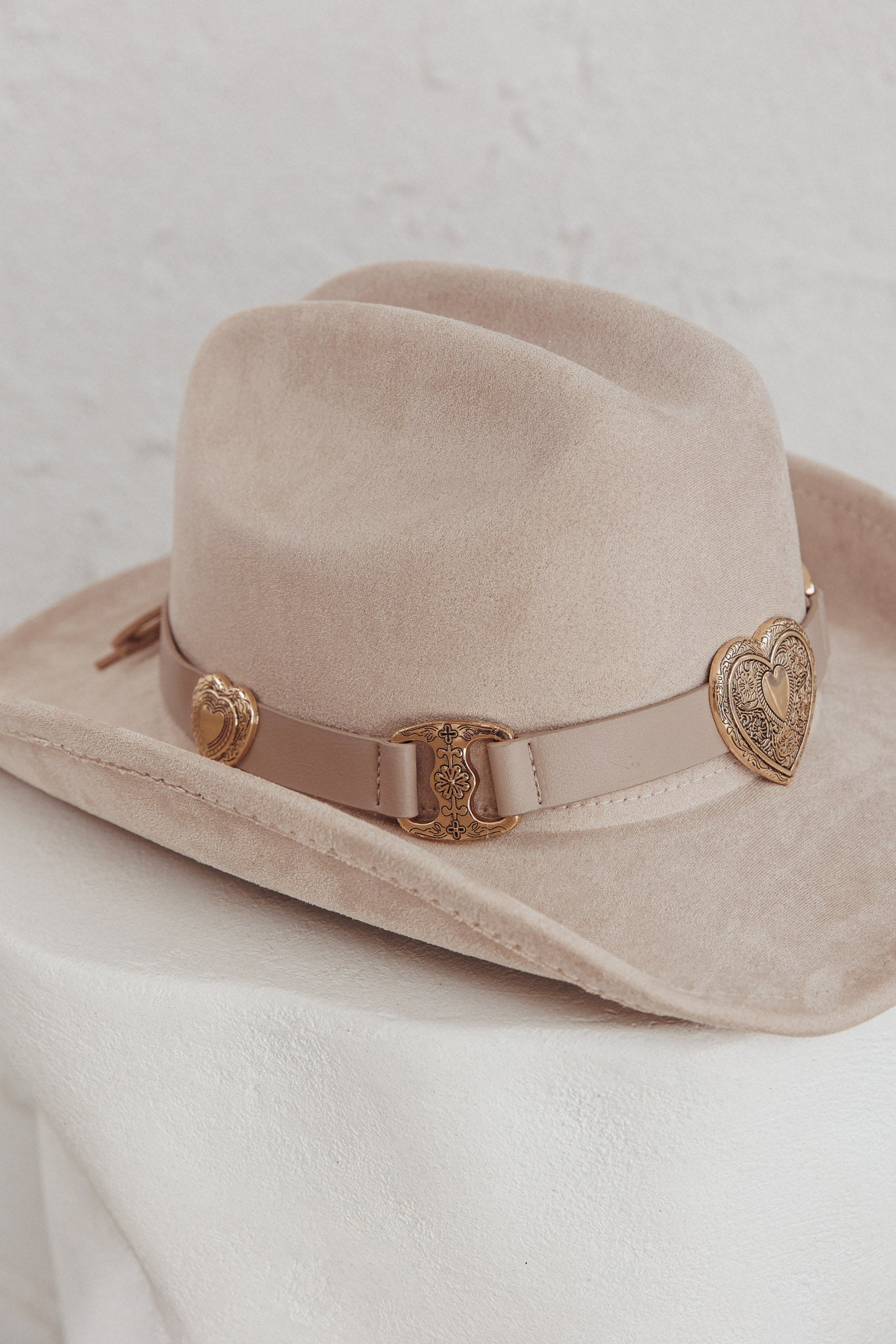 Longhorn Heart Decoration Cowboy Hat Khaki by Selfie Leslie Australia