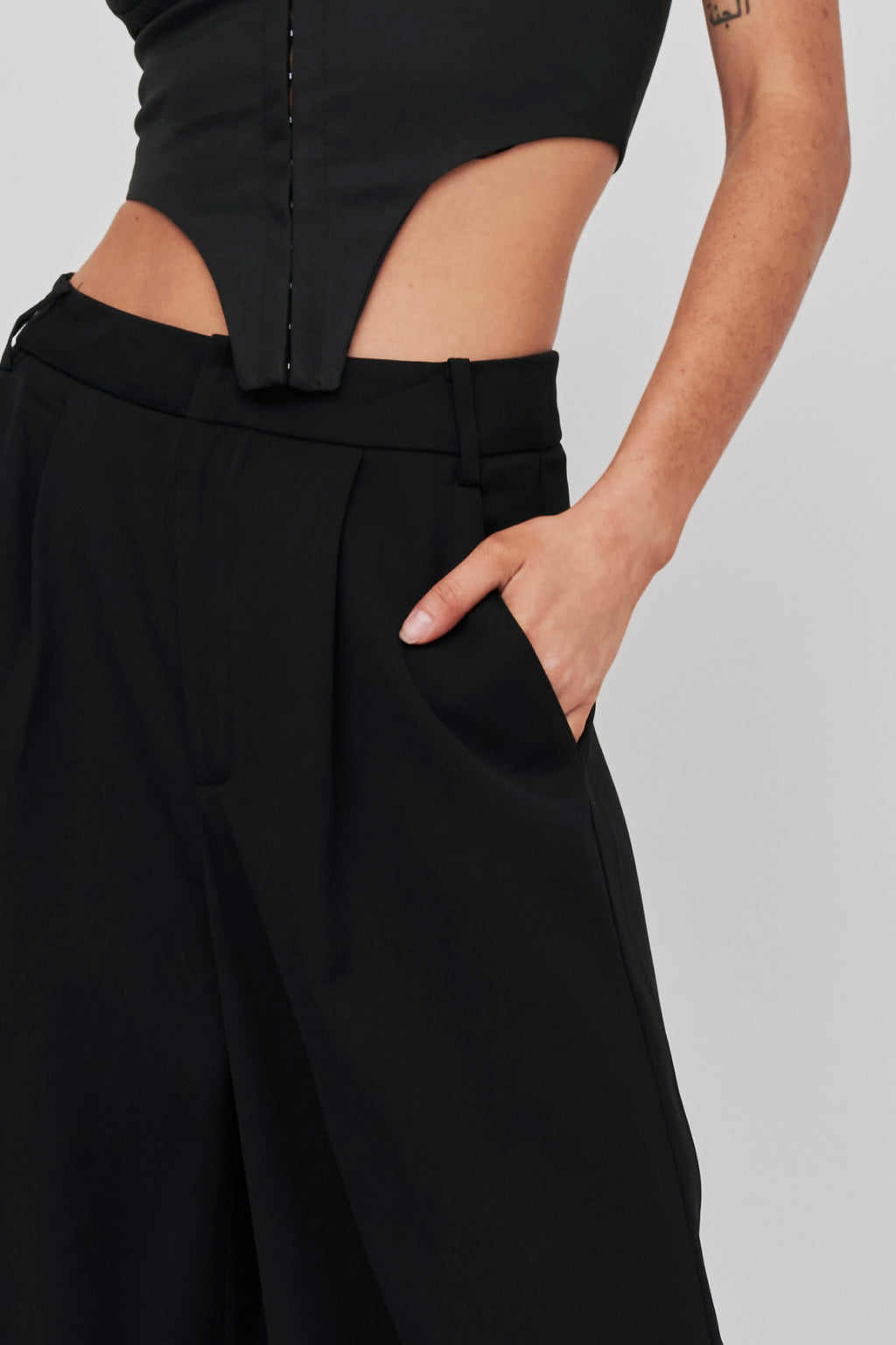 Dante Wide-Leg Pants Black by Selfie Leslie Australia