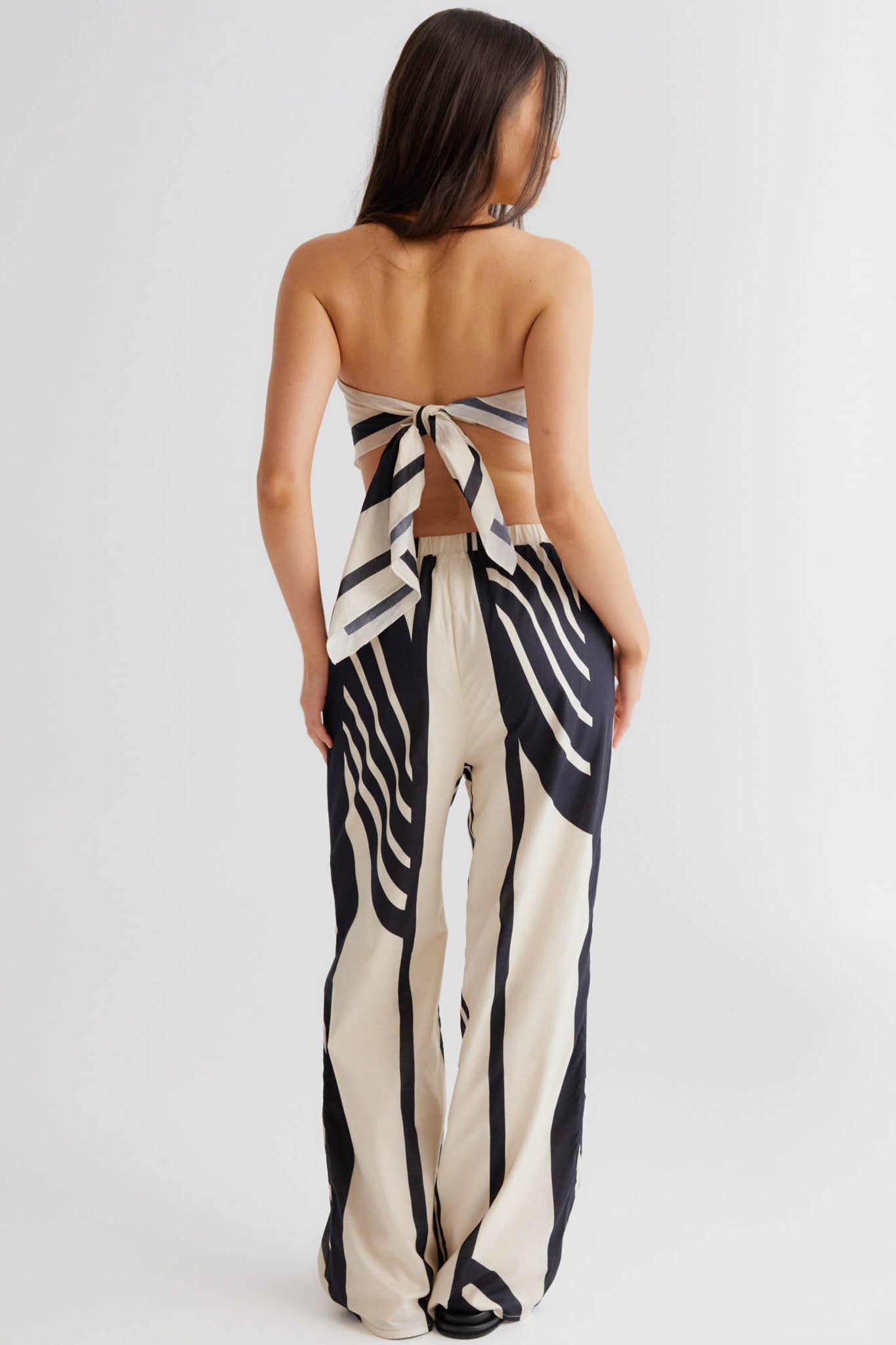 SNDYS Alba Wrap Black Print by Selfie Leslie Australia
