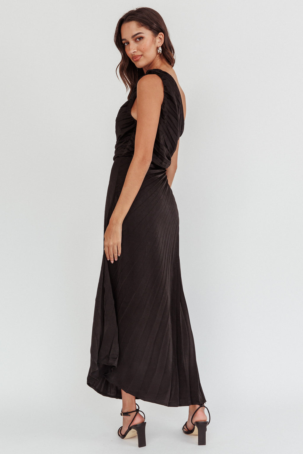 Scarlett One-Shoulder Pleat Maxi Dress Black by Selfie Leslie Australia