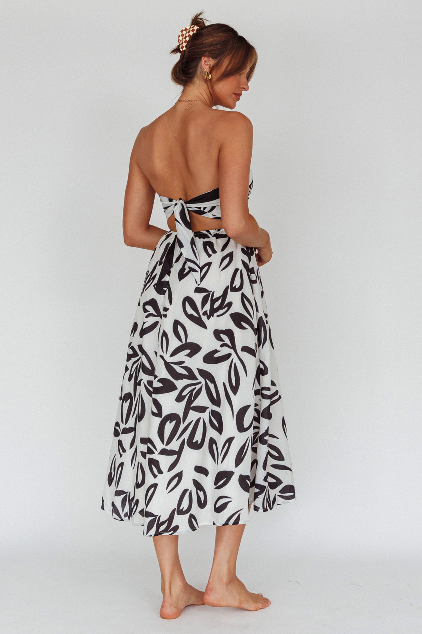 Randi Tie-Back Maxi Dress Leaf Print Beige by Selfie Leslie Australia