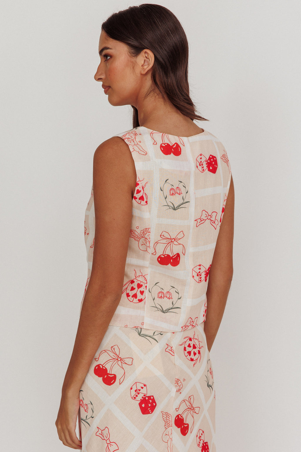 Flowering Romantic Print Sleeveless Vest Beige by Selfie Leslie Australia