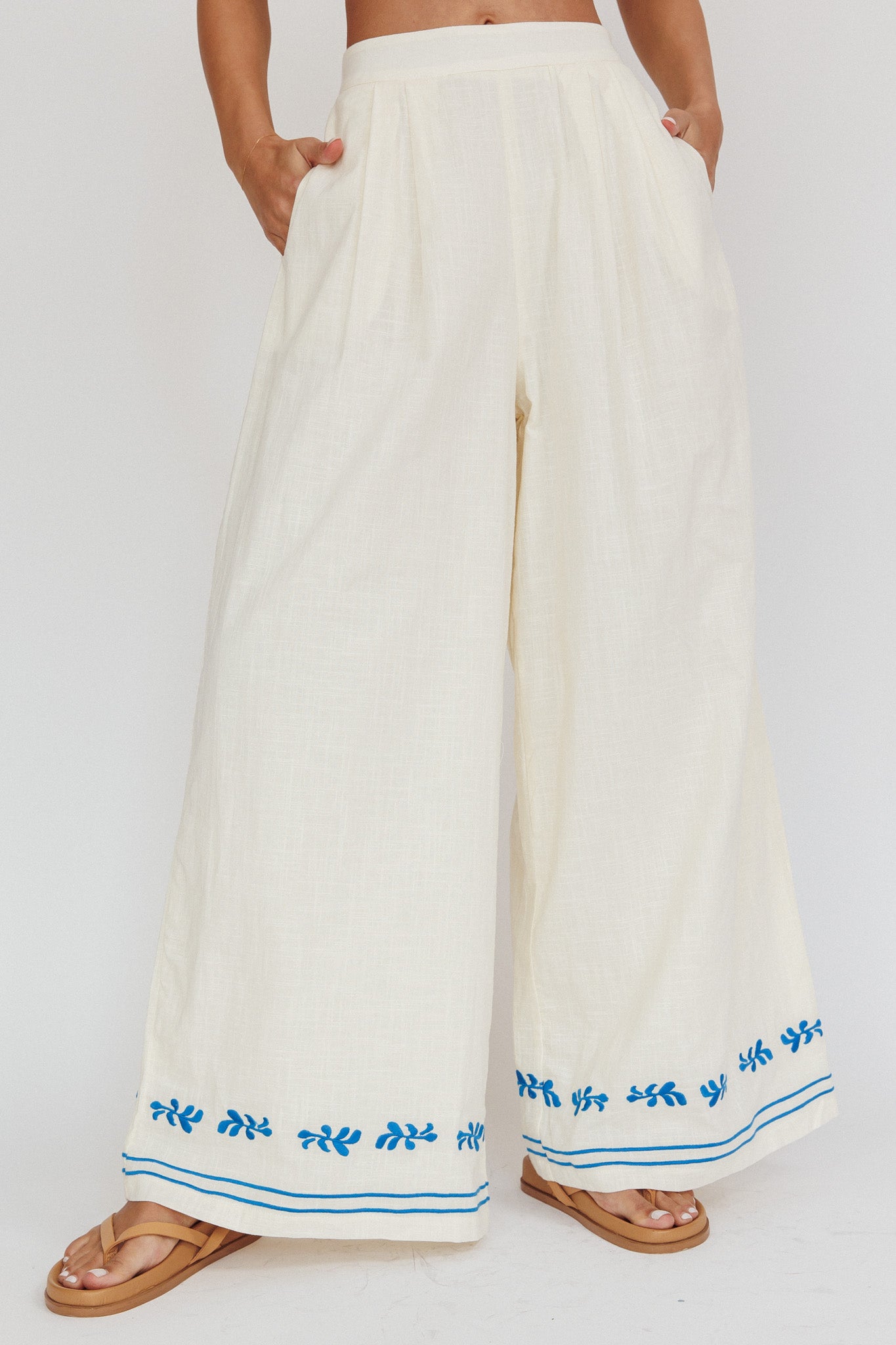Sought After Wide-Leg Pocket Pants Oat by Selfie Leslie Australia