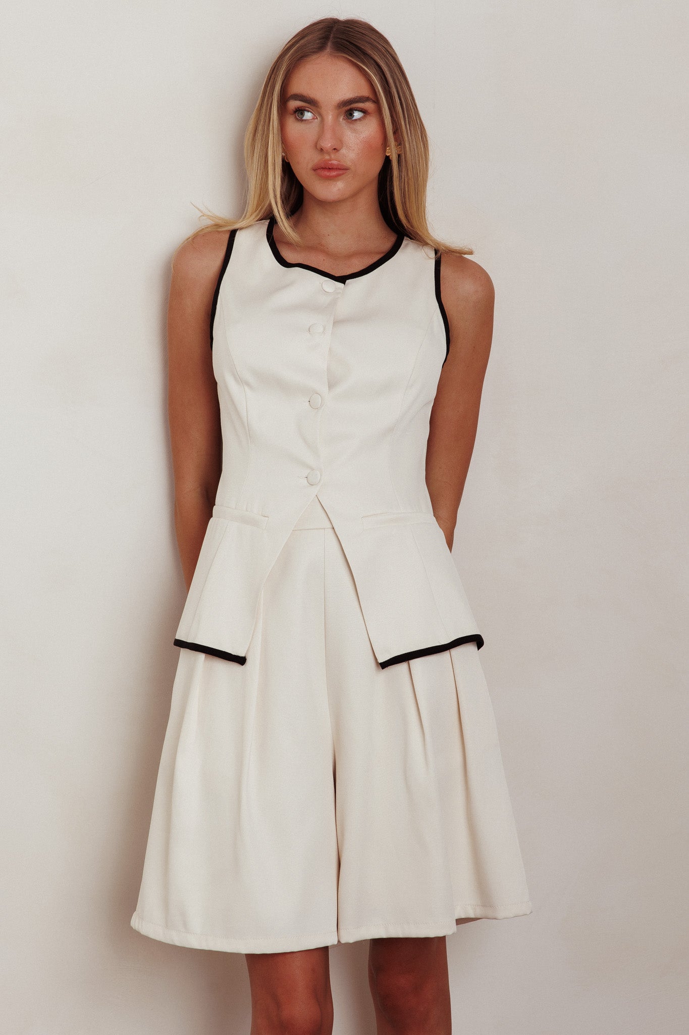 Janna Wide Leg Shorts Oat by Selfie Leslie Australia
