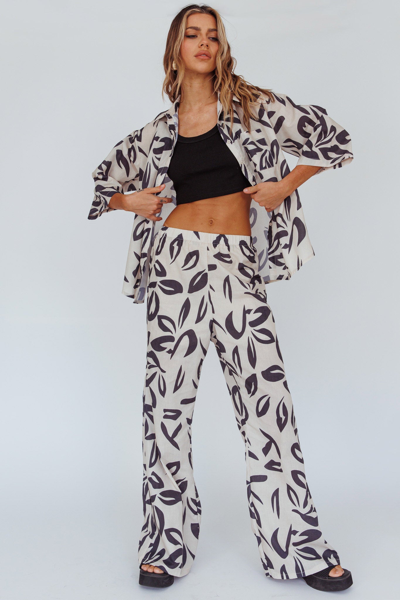 Just A Hunch Pants Leaf Print Beige by Selfie Leslie Australia
