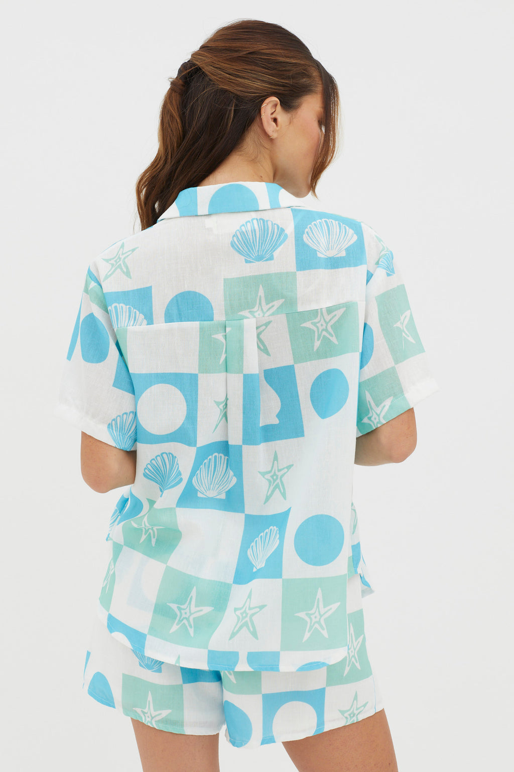 Just A Hunch Button Shirt Shell Print Green Multi by Selfie Leslie Australia