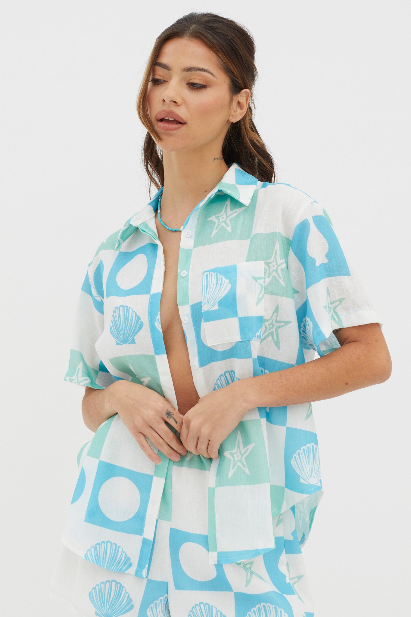 Just A Hunch Button Shirt Shell Print Green Multi by Selfie Leslie Australia