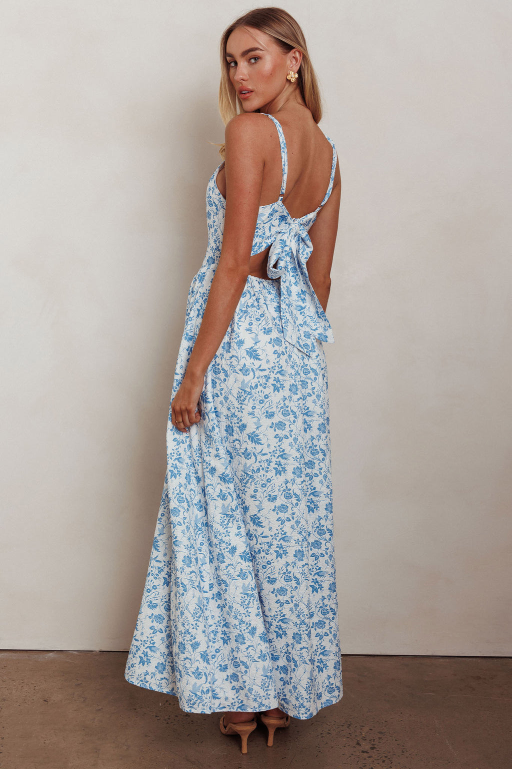 Enchanted Leaf Floral Print A-Line Maxi Dress Blue by Selfie Leslie Australia