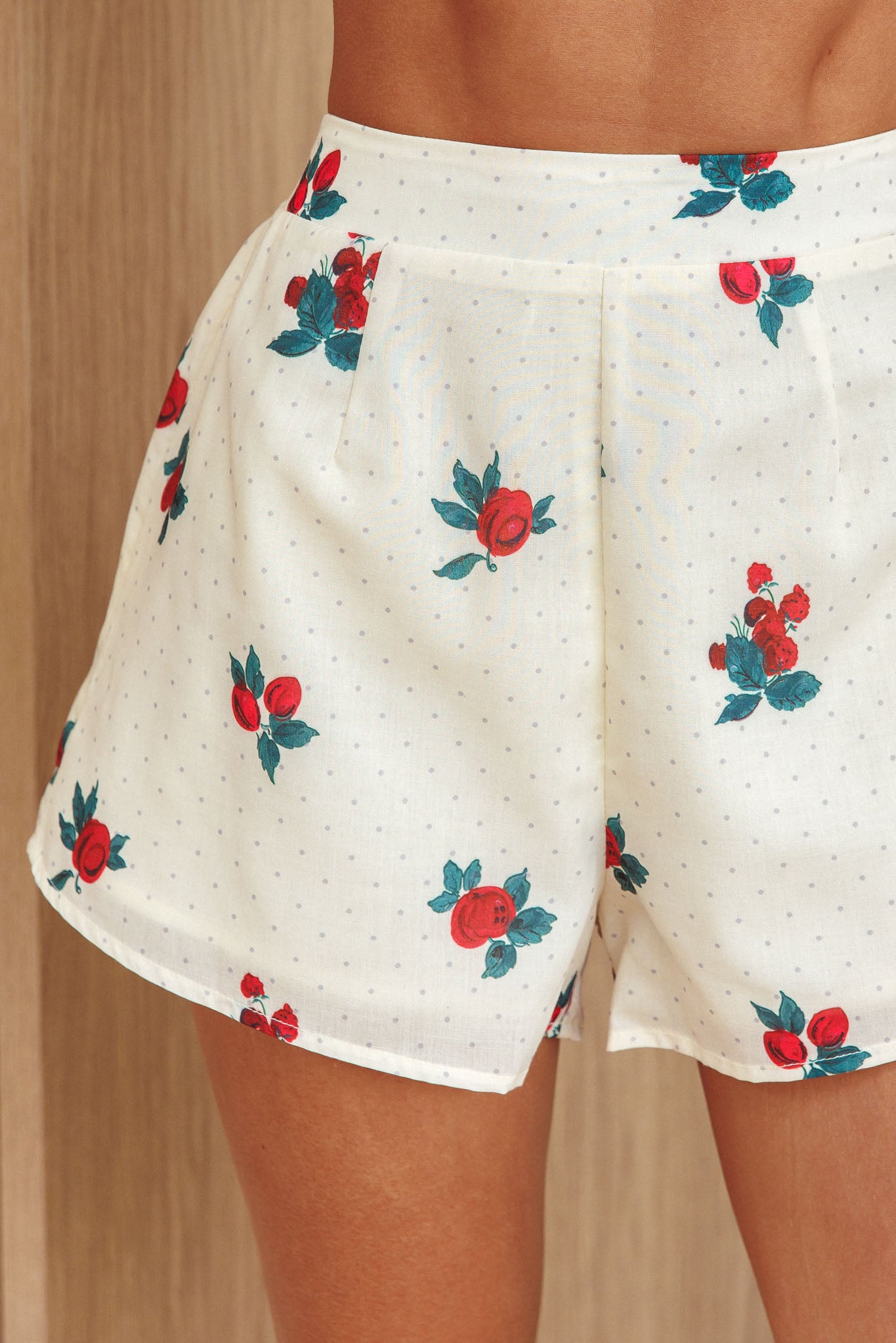 Peach Orchard Elasticated Shorts Floral Beige by Selfie Leslie Australia