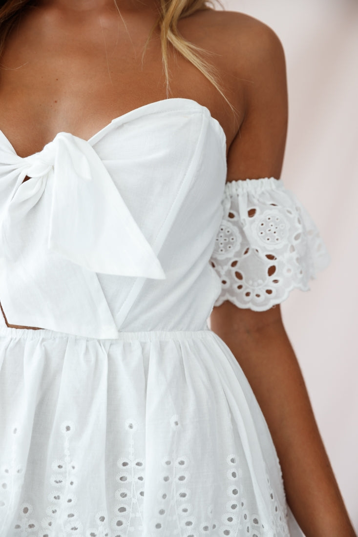 Chiara Off-Shoulder Sweetheart Neckline Dress White by Selfie Leslie