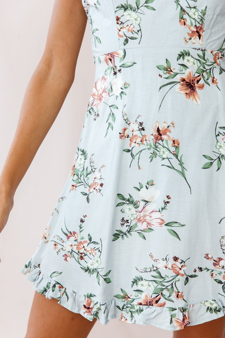 Selah Frill Trim Sweetheart Neckline Dress Floral Print Blue by Selfie Leslie