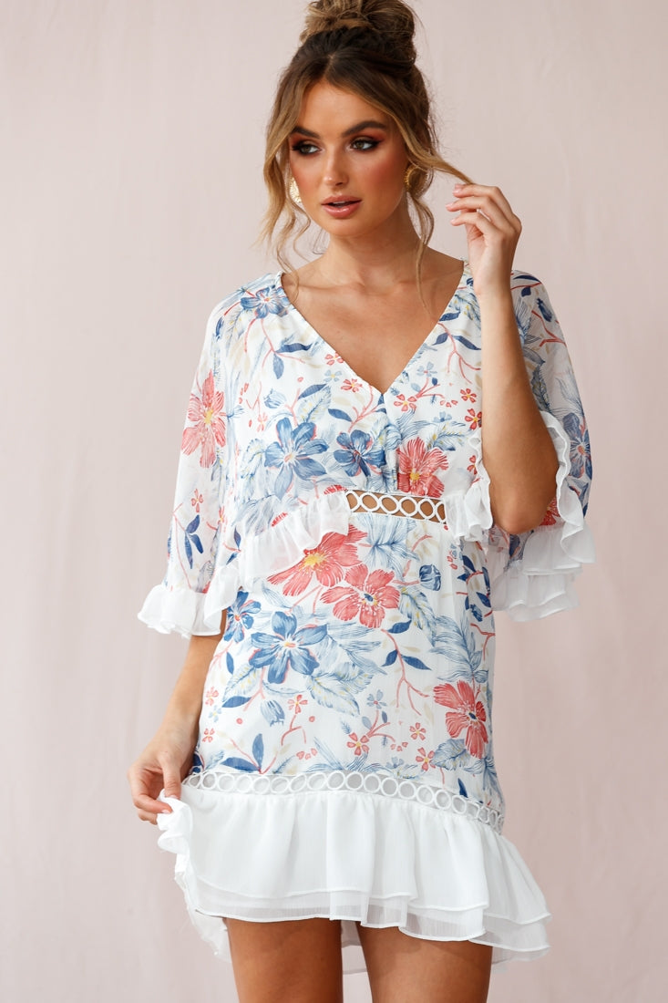 Caspar Batwing Floral Dress White by Selfie Leslie