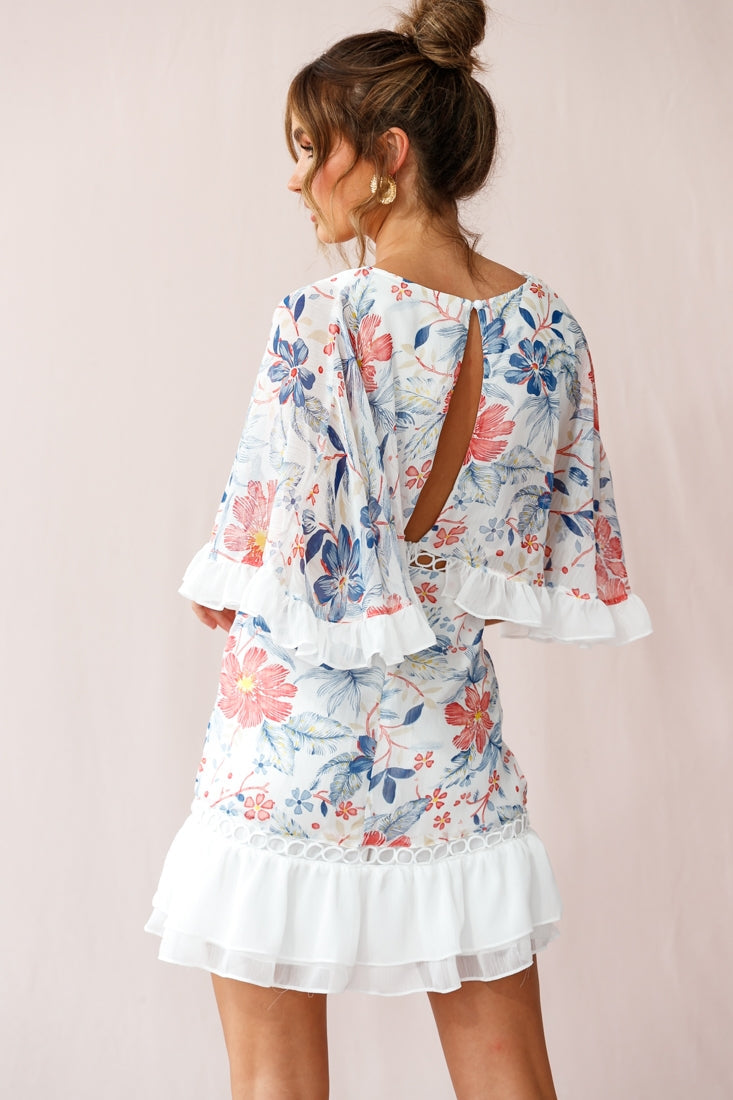 Caspar Batwing Floral Dress White by Selfie Leslie