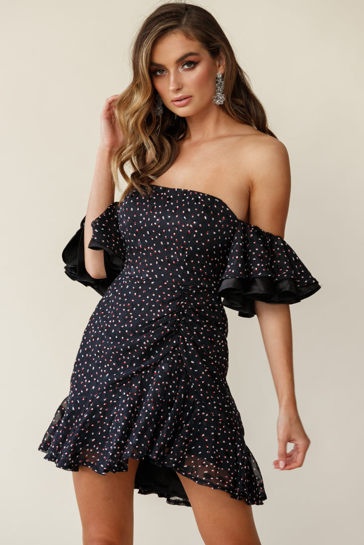 Lure Off-Shoulder Ruched Dress Speckle Print Black by Selfie Leslie