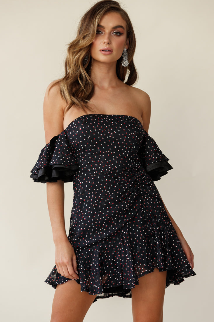 Lure Off-Shoulder Ruched Dress Speckle Print Black by Selfie Leslie