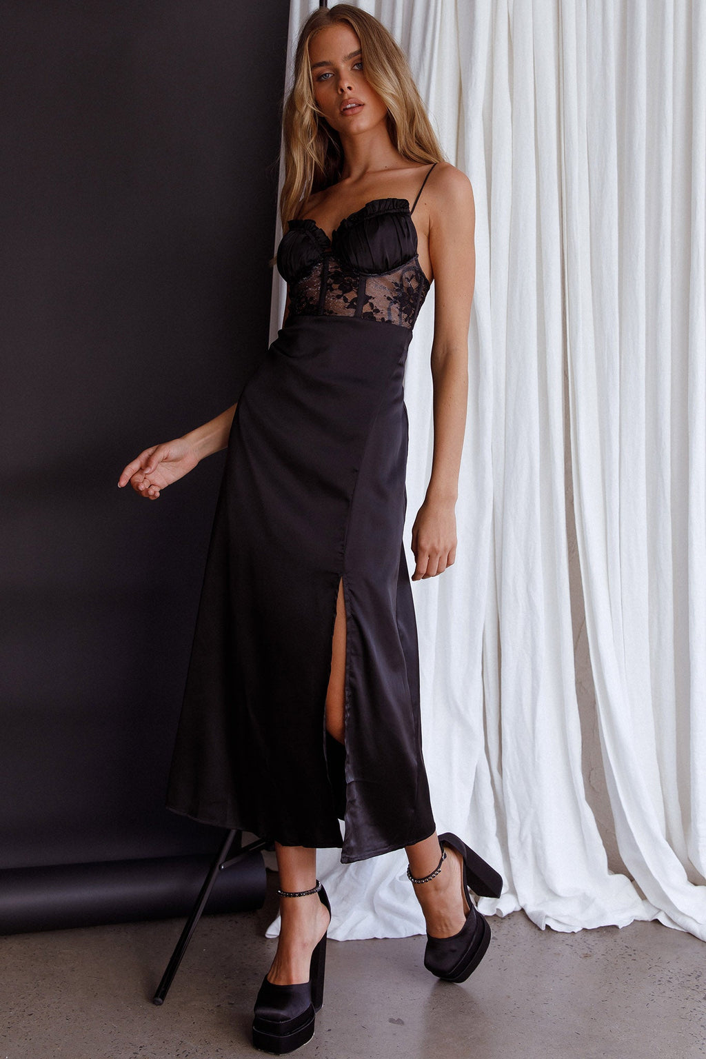 Trophy Lace Bodice Midi Dress Black by Selfie Leslie