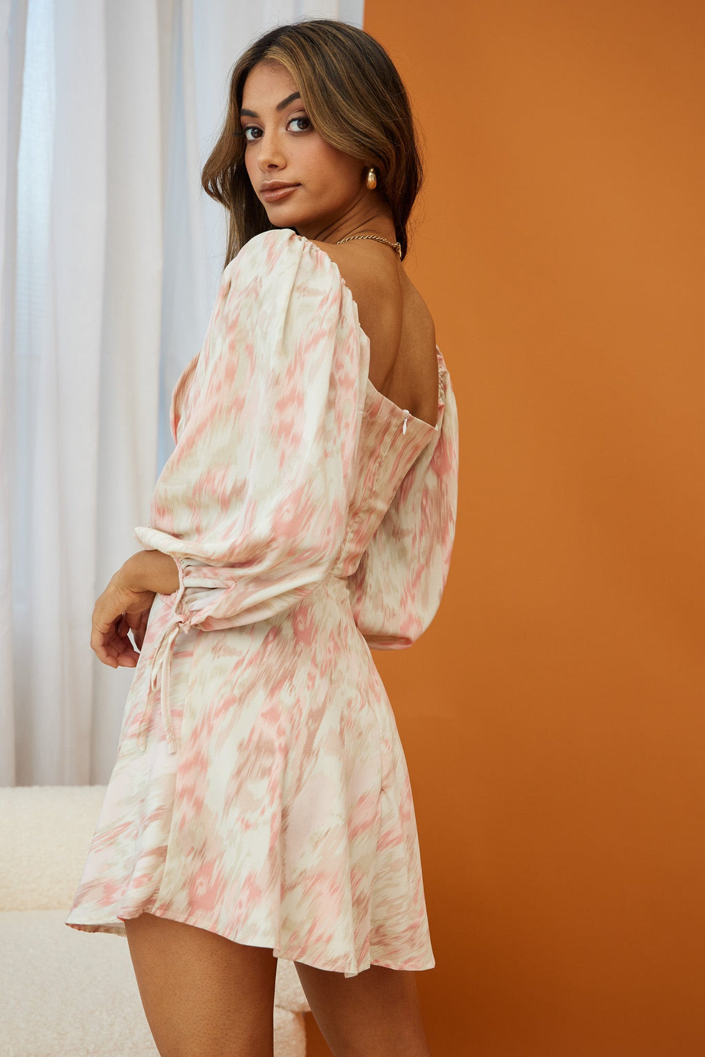 Madeleina Cut-Out Bodice Balloon Sleeve Dress Marble Print Pink by Selfie Leslie
