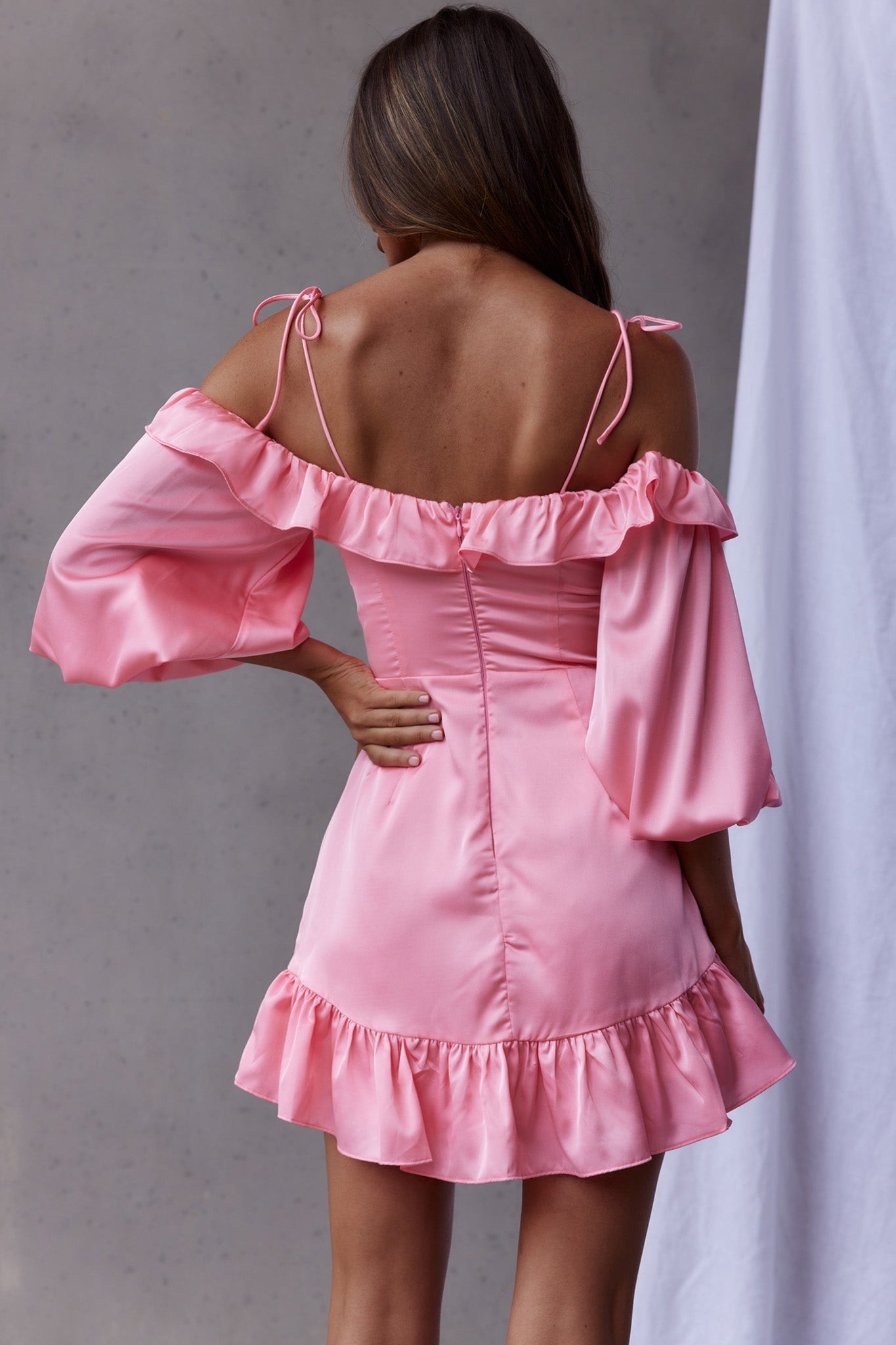 Ode To Love Sweetheart Neckline Balloon Sleeve Dress Pink by Selfie Leslie