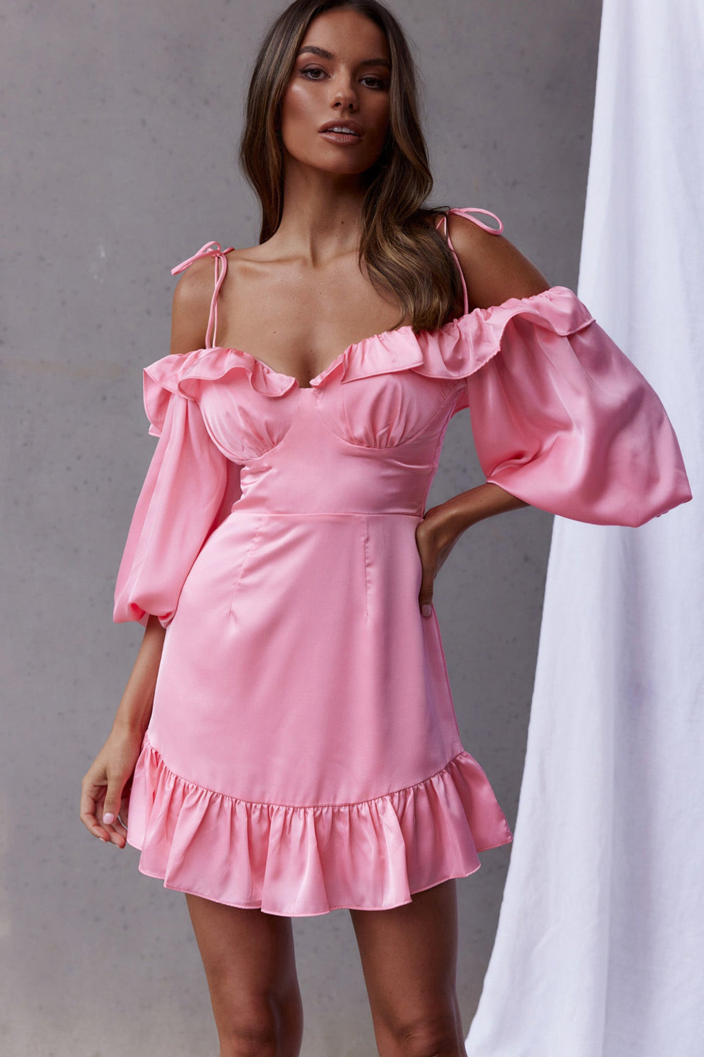 Ode To Love Sweetheart Neckline Balloon Sleeve Dress Pink by Selfie Leslie