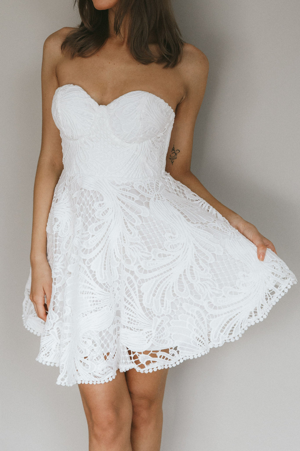 Cheyenne Sweetheart Neckline A-Line Dress White by Selfie Leslie Australia