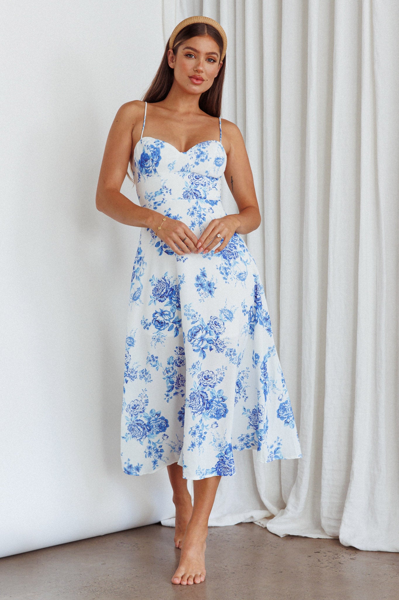 Mi Vida Sweetheart Neckline Midi Dress Floral Blue by Selfie Leslie Australia