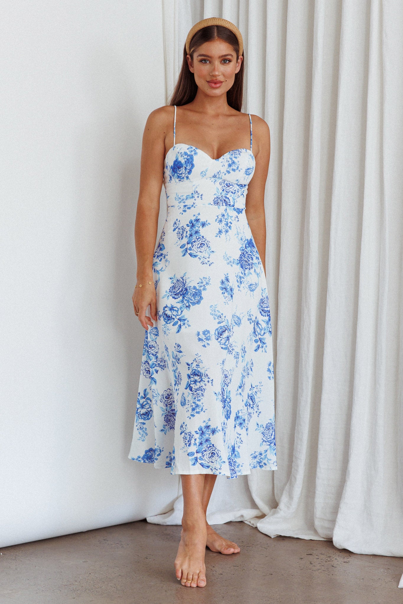 Mi Vida Sweetheart Neckline Midi Dress Floral Blue by Selfie Leslie Australia