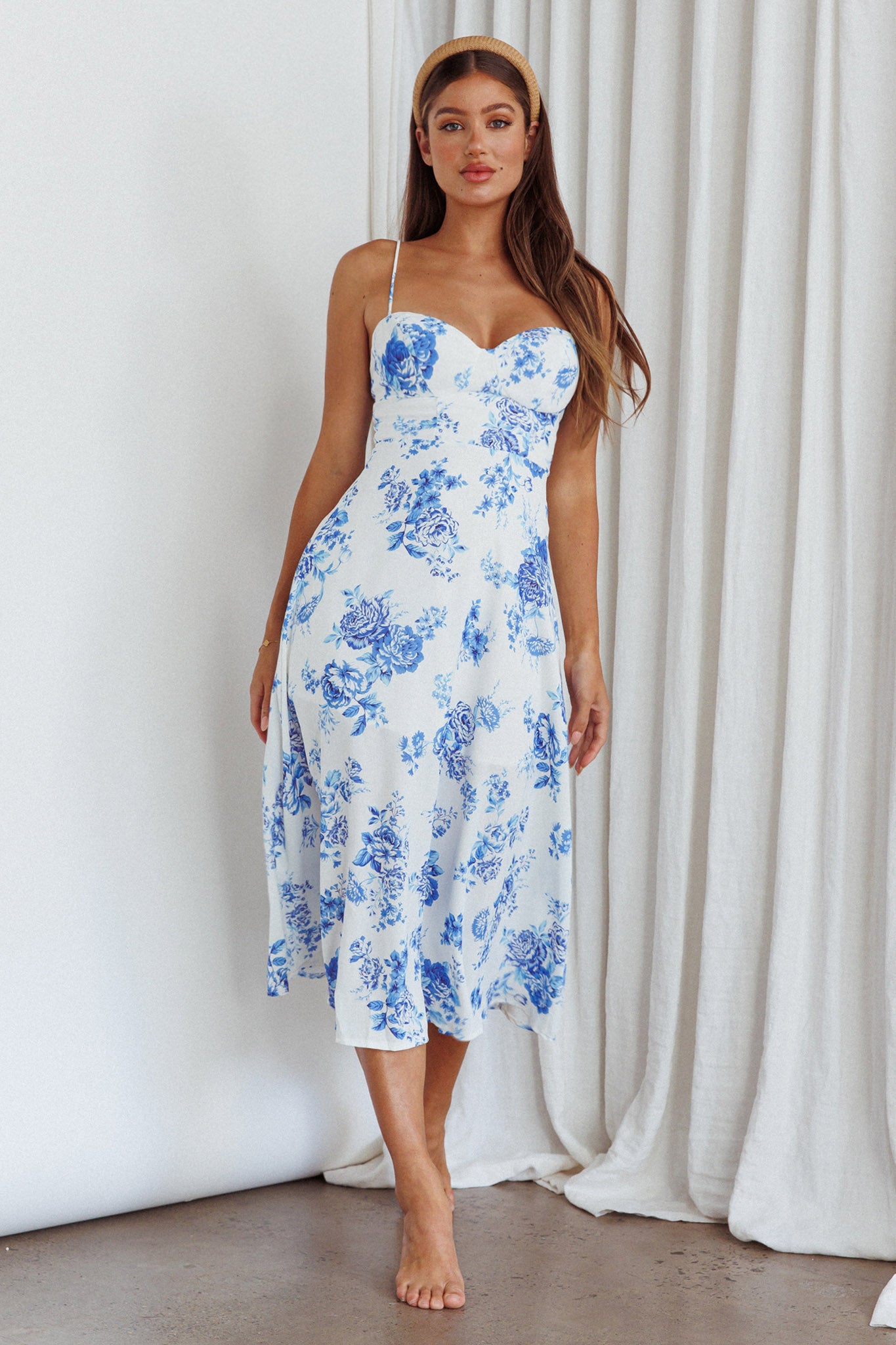 Mi Vida Sweetheart Neckline Midi Dress Floral Blue by Selfie Leslie Australia