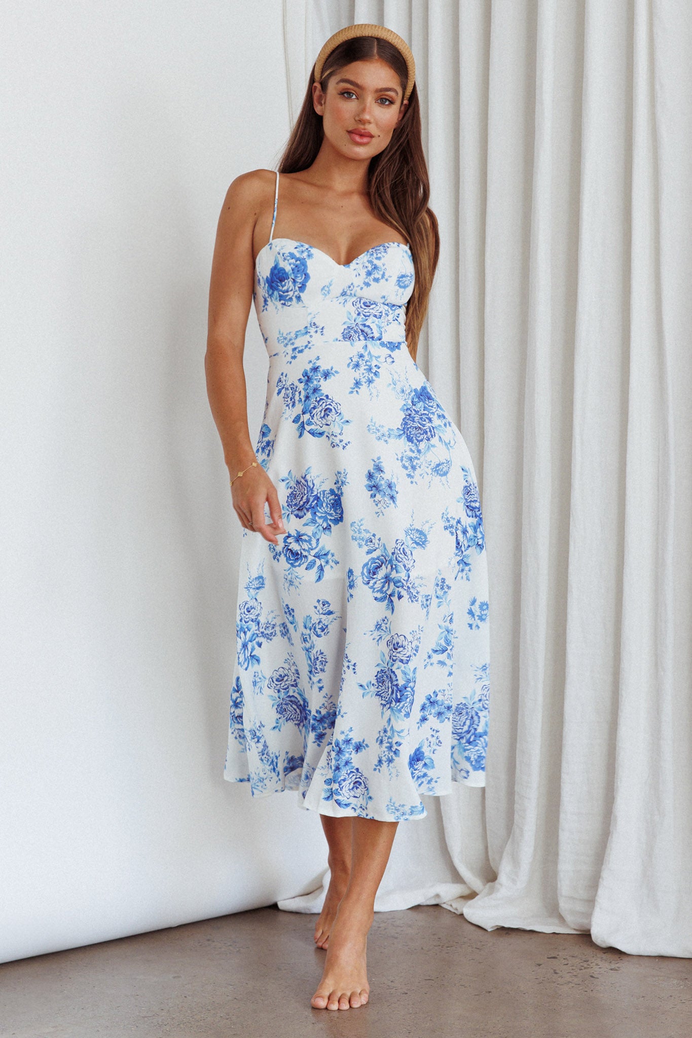 Mi Vida Sweetheart Neckline Midi Dress Floral Blue by Selfie Leslie Australia