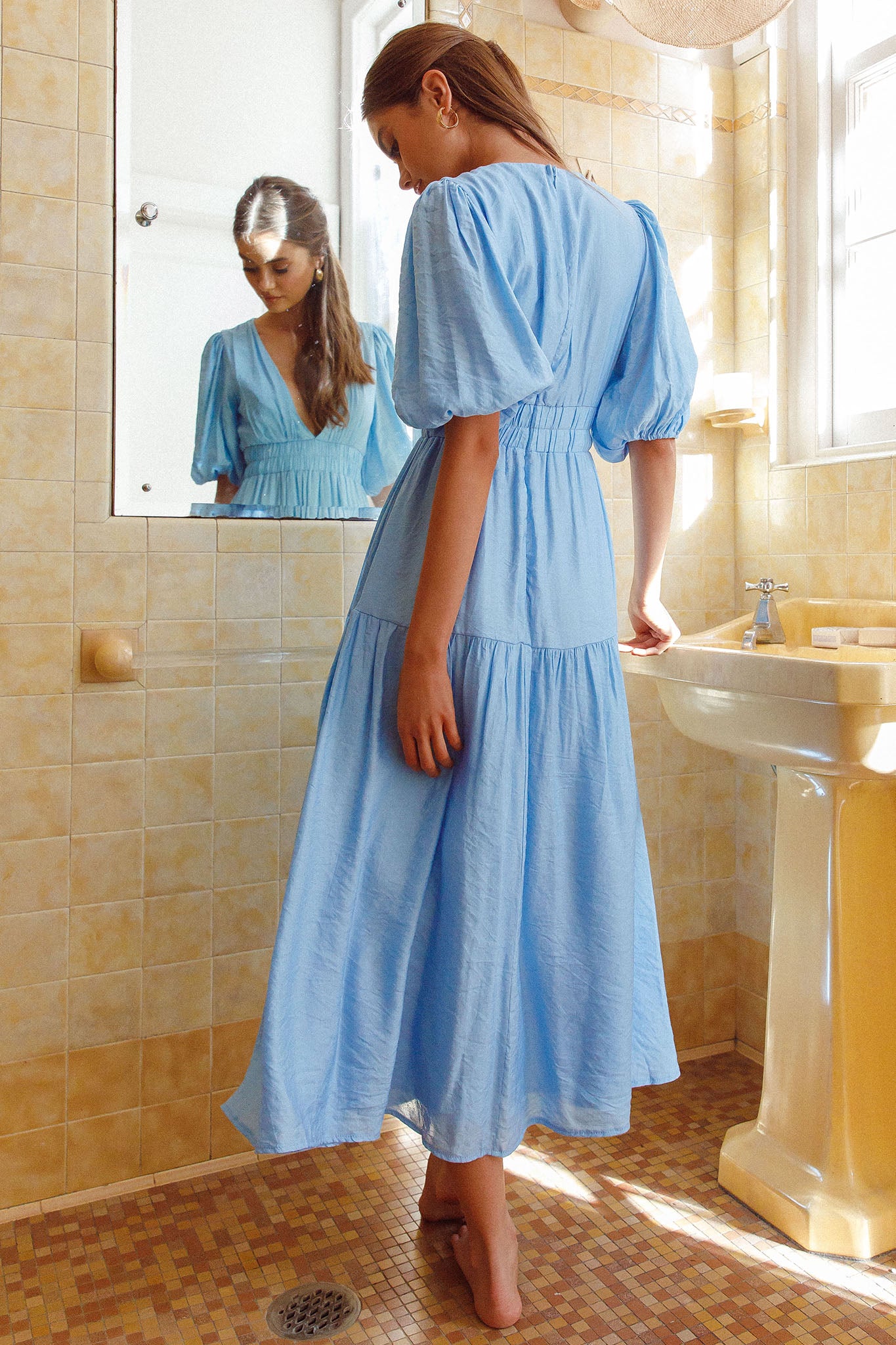 Summer Land V-Neckline Midi Dress Blue by Selfie Leslie Australia