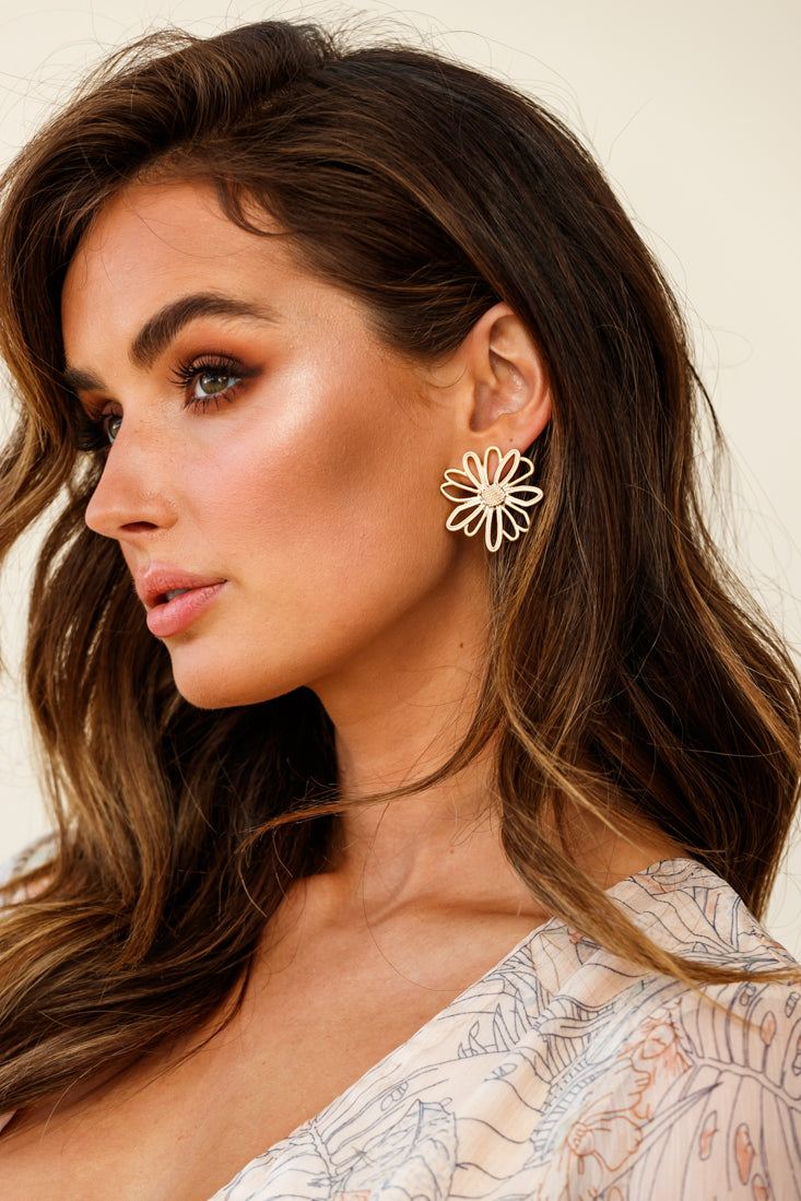 Lazy Daisy Earrings Gold by Selfie Leslie