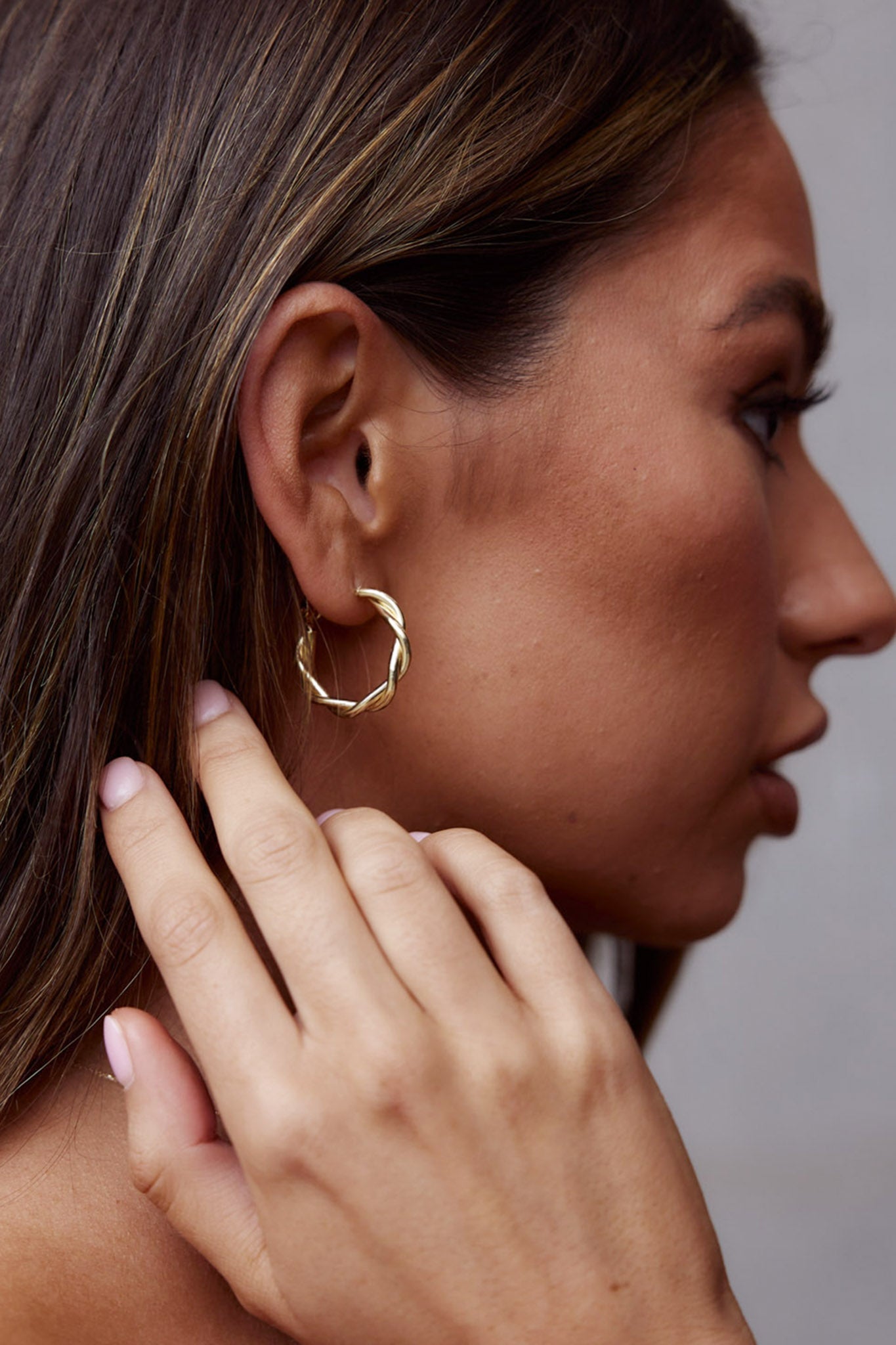 Millie Twisted Hoop Earrings Gold by Selfie Leslie