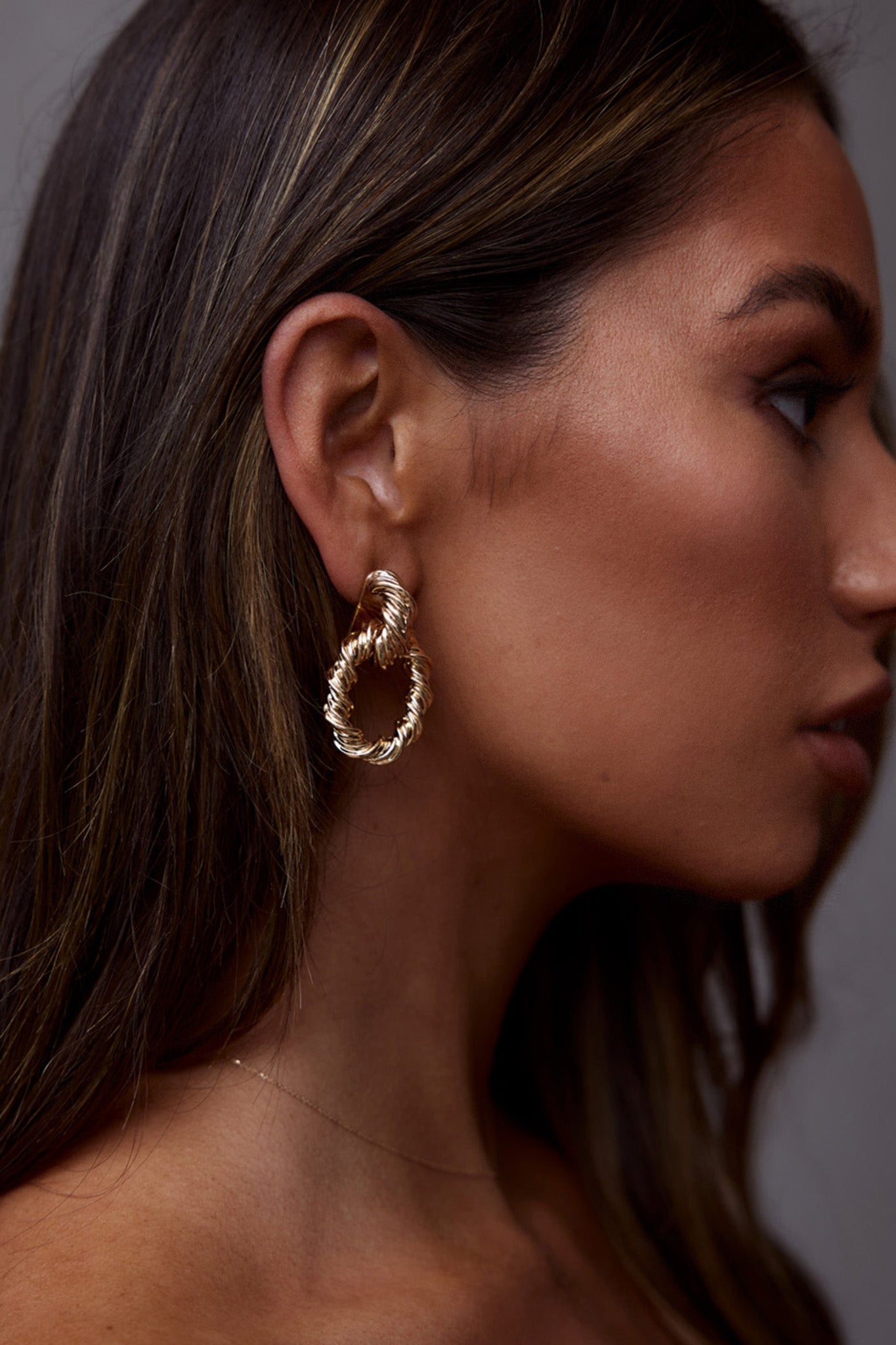 Melrose Twisted Oval Earrings Gold by Selfie Leslie