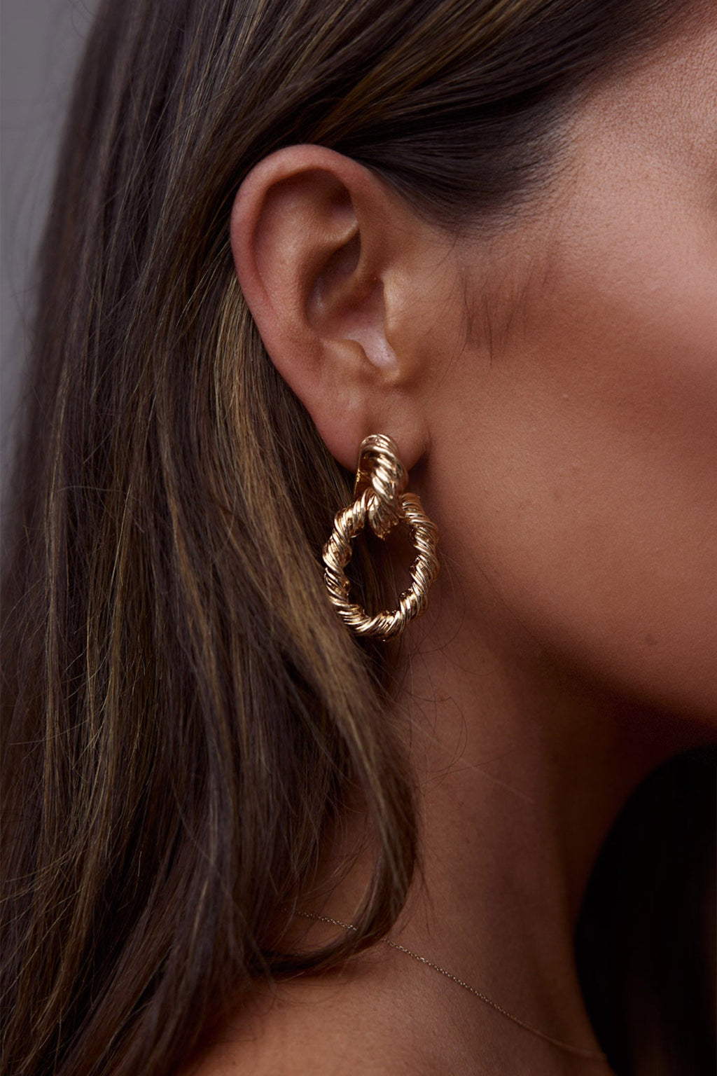 Melrose Twisted Oval Earrings Gold by Selfie Leslie