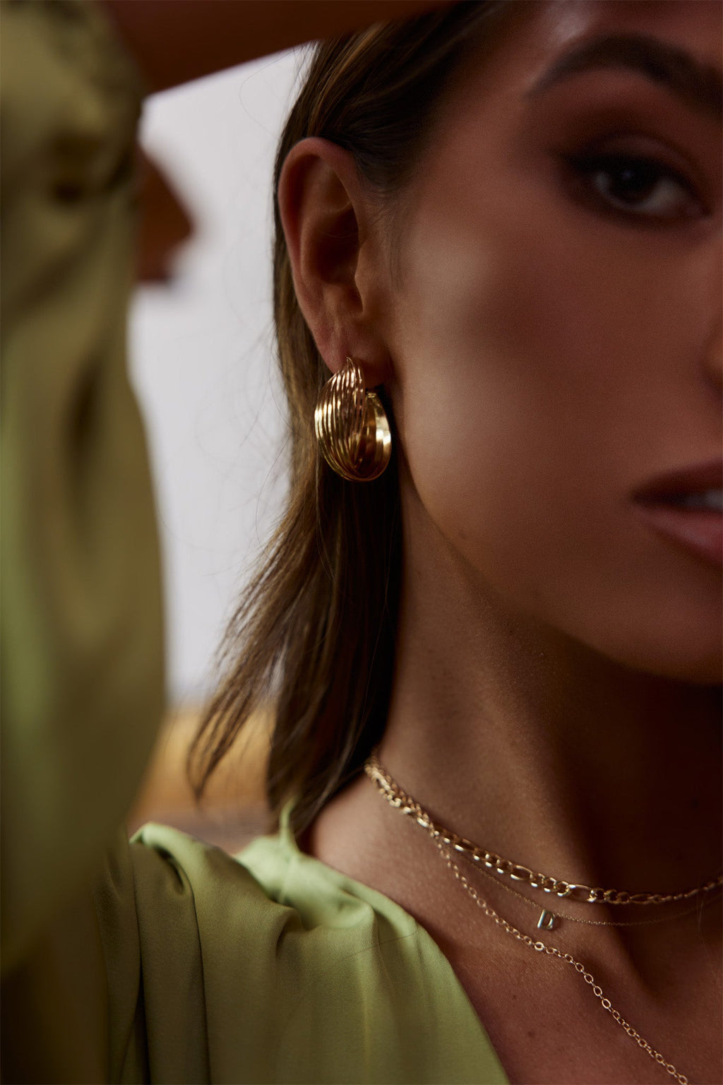 Celia Twist Hoop Earrings Gold by Selfie Leslie