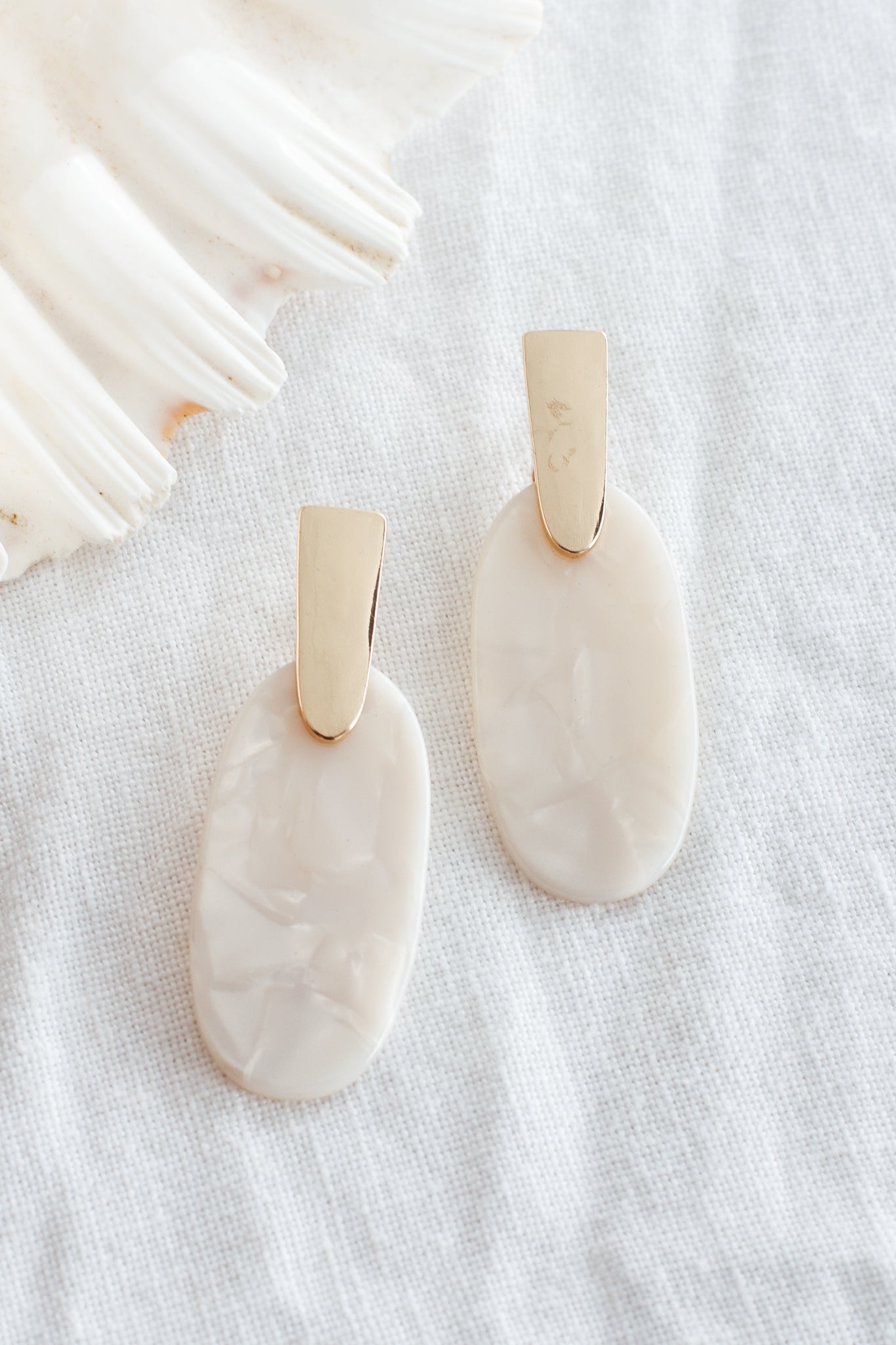 Raquel Acrylic Oval Earrings Oyster by Selfie Leslie