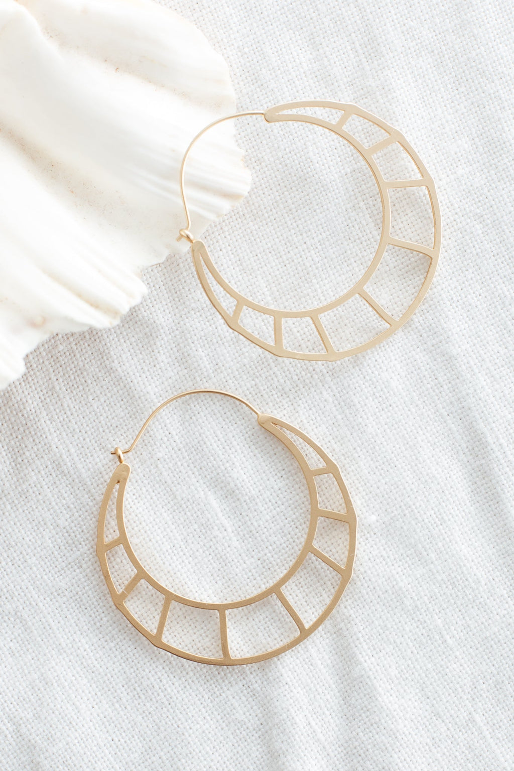 Dinah Hoop Earrings Gold by Selfie Leslie