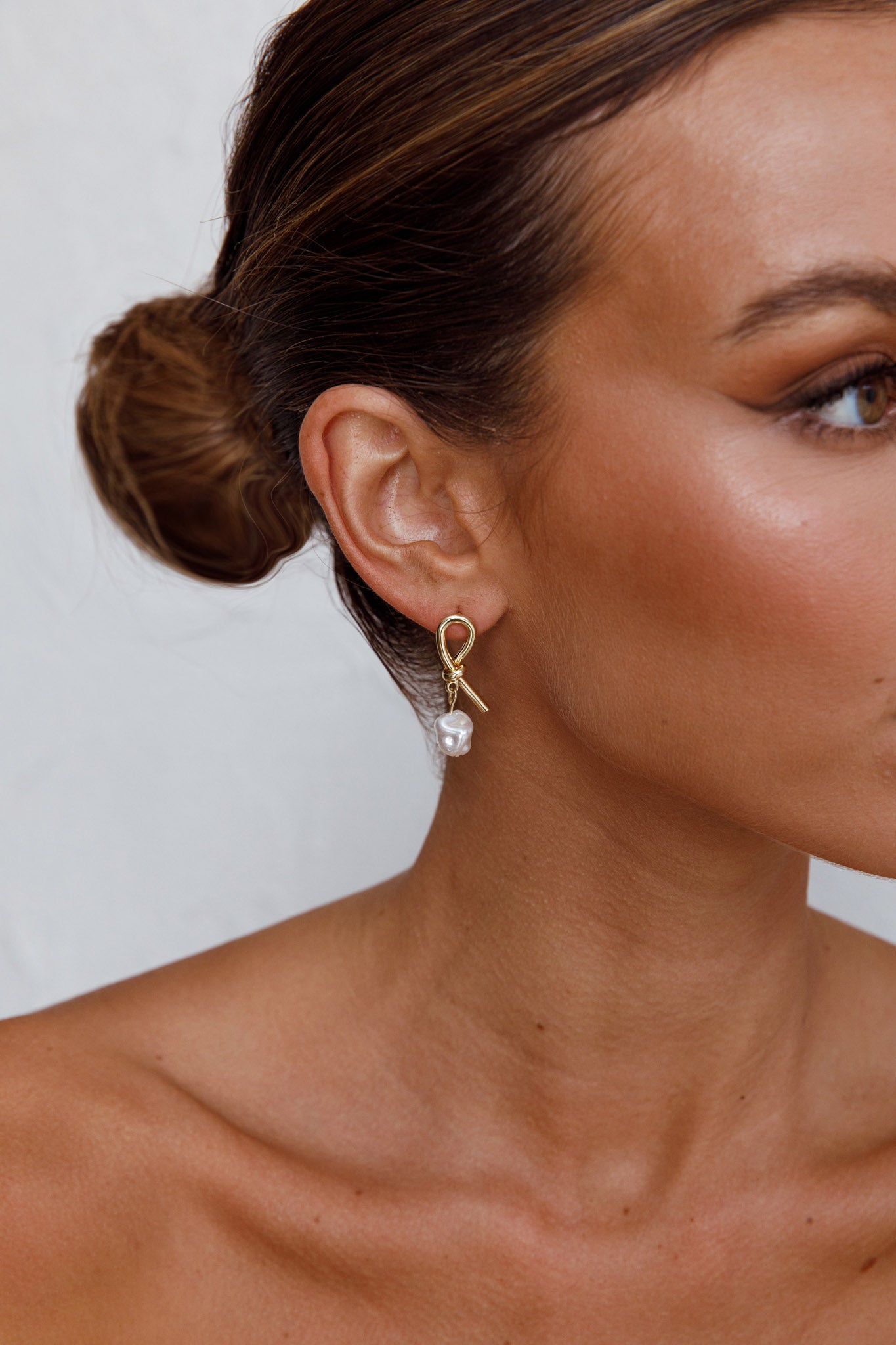 Ariel Pearl Drop Earrings Gold by Selfie Leslie Australia