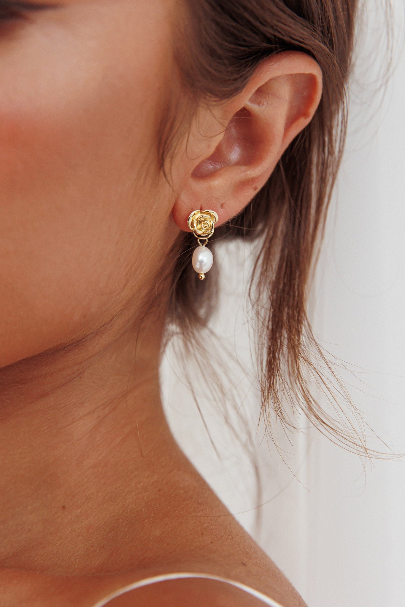 Le Jardin Flower Pearl Earrings Gold by Selfie Leslie Australia